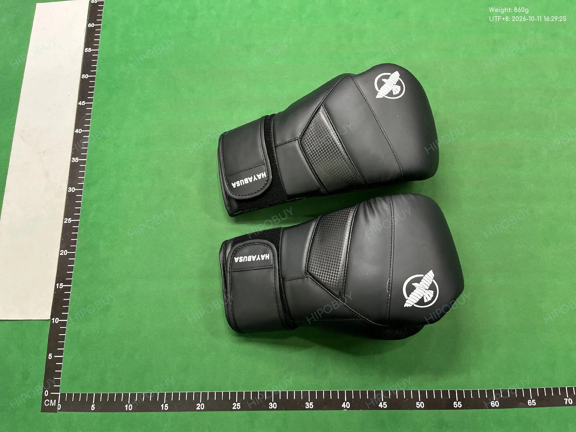 Foto QC 6 de Hayabusa Tokushu Boxing Gloves Black/Gold
