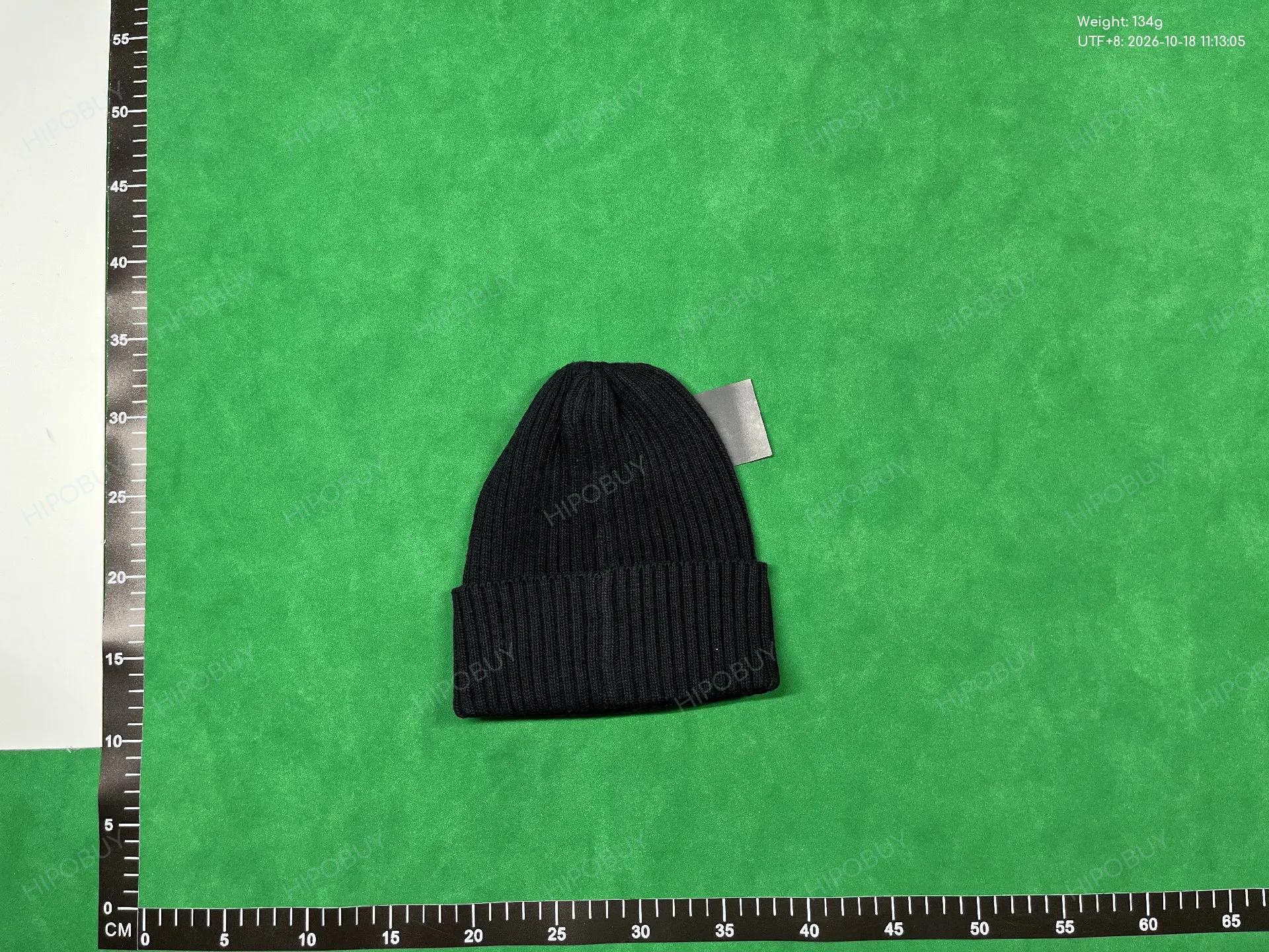 Foto QC 4 de Stone Island Compass Logo Beanie White