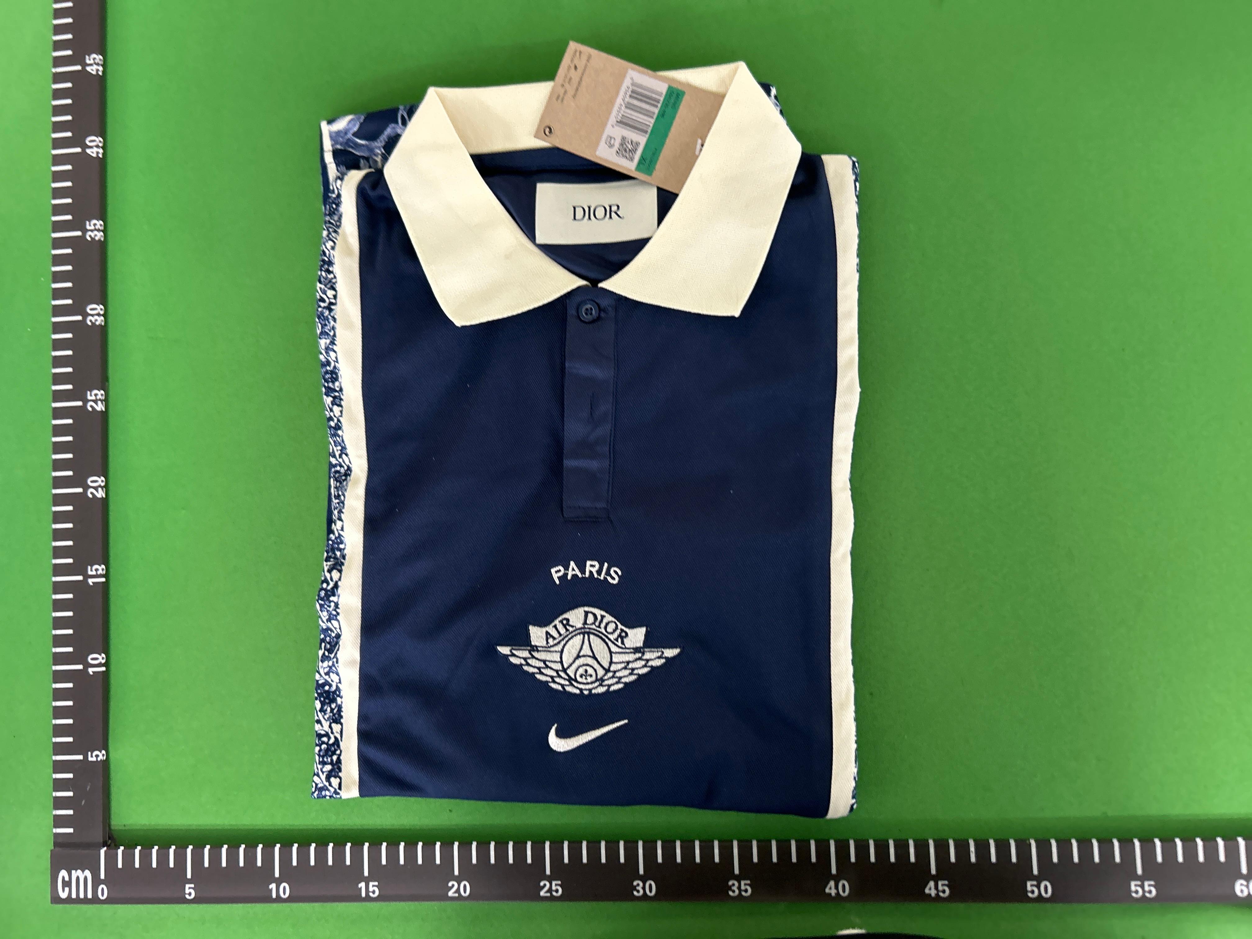 Foto QC 1 de Dior x Nike Jordan Shirt Toile de Jouy Paris Navy Cream