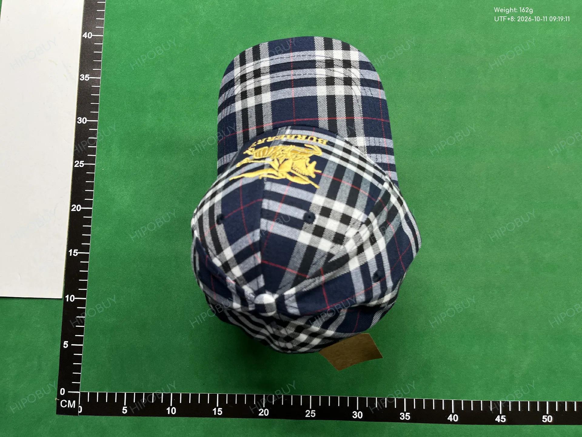 Foto QC 2 de Burberry TB Monogram Vintage Check Cap Archive Beige