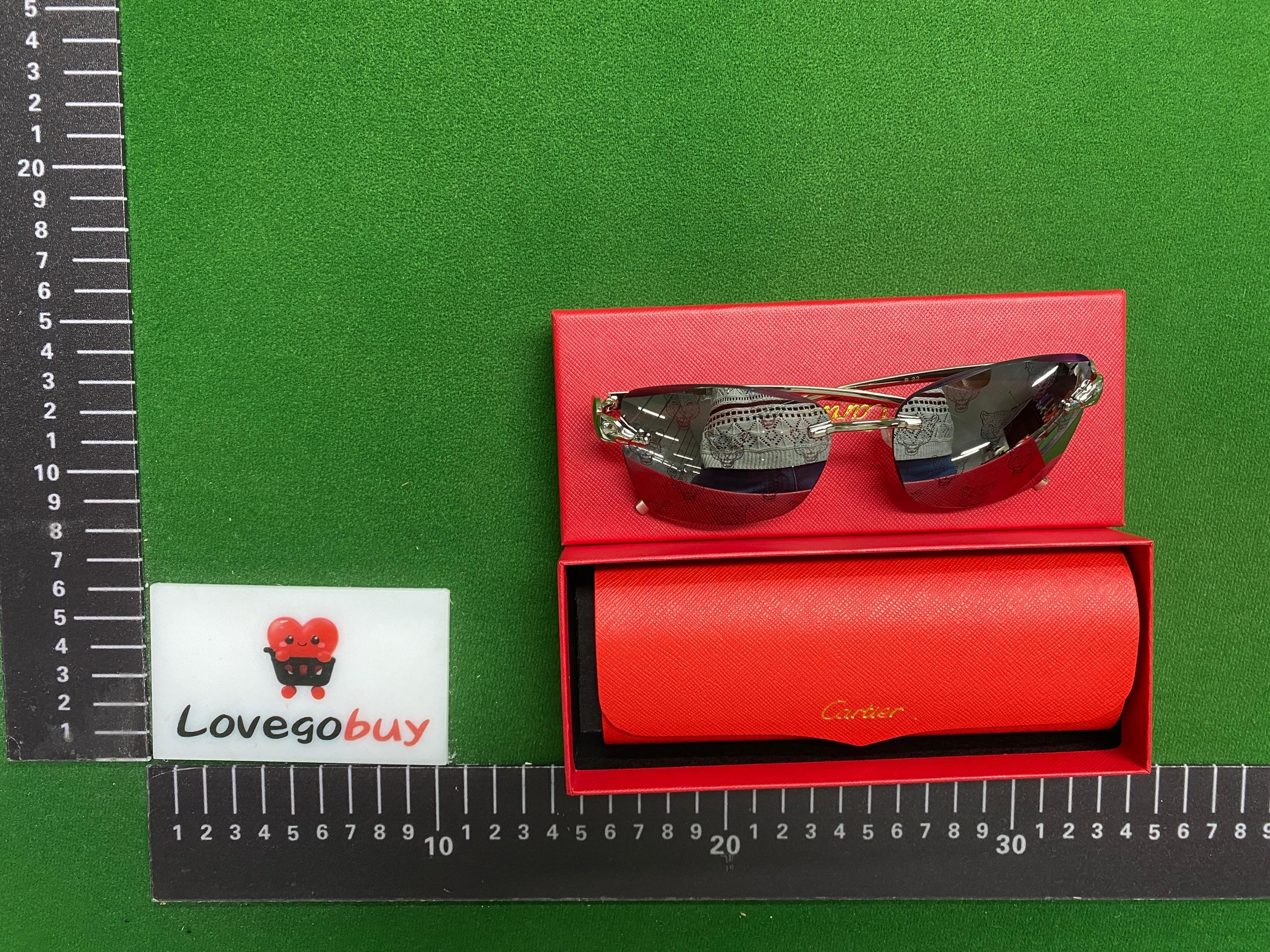 Foto QC 1 de Cartier Panthère Rectangle Metal Sunglasses Gold Black Brown Gradient (076)