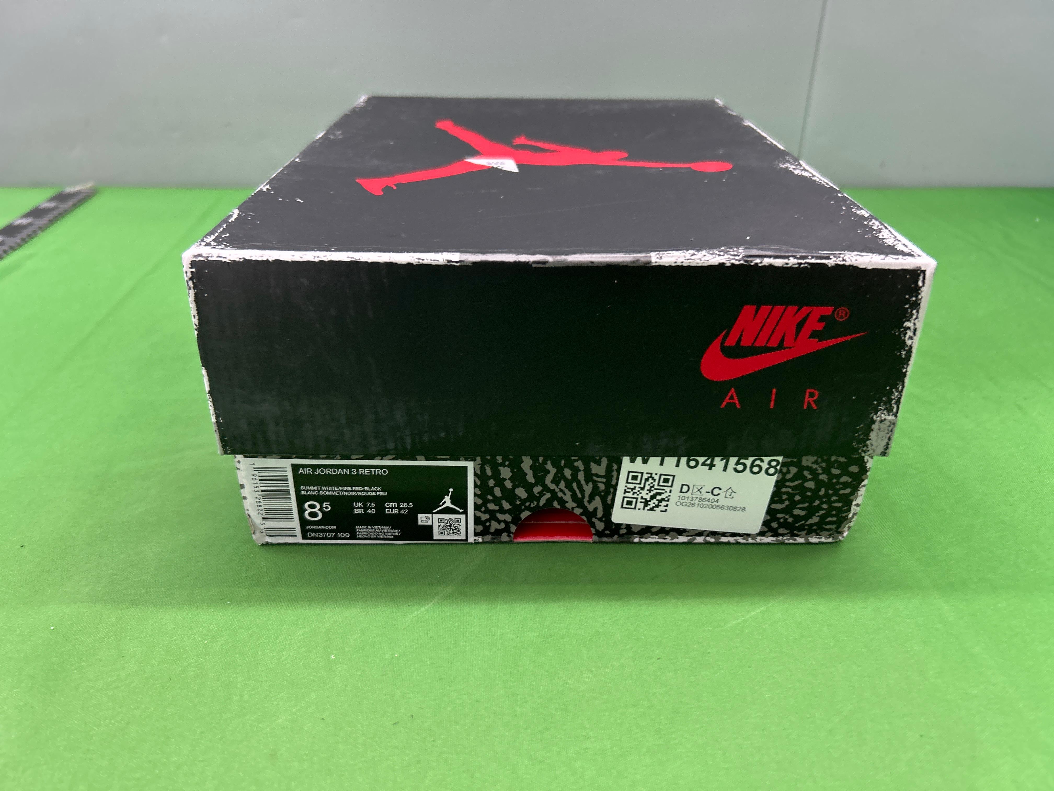 Foto QC 1 de Jordan 3 Retro Black Cat CT8532-001