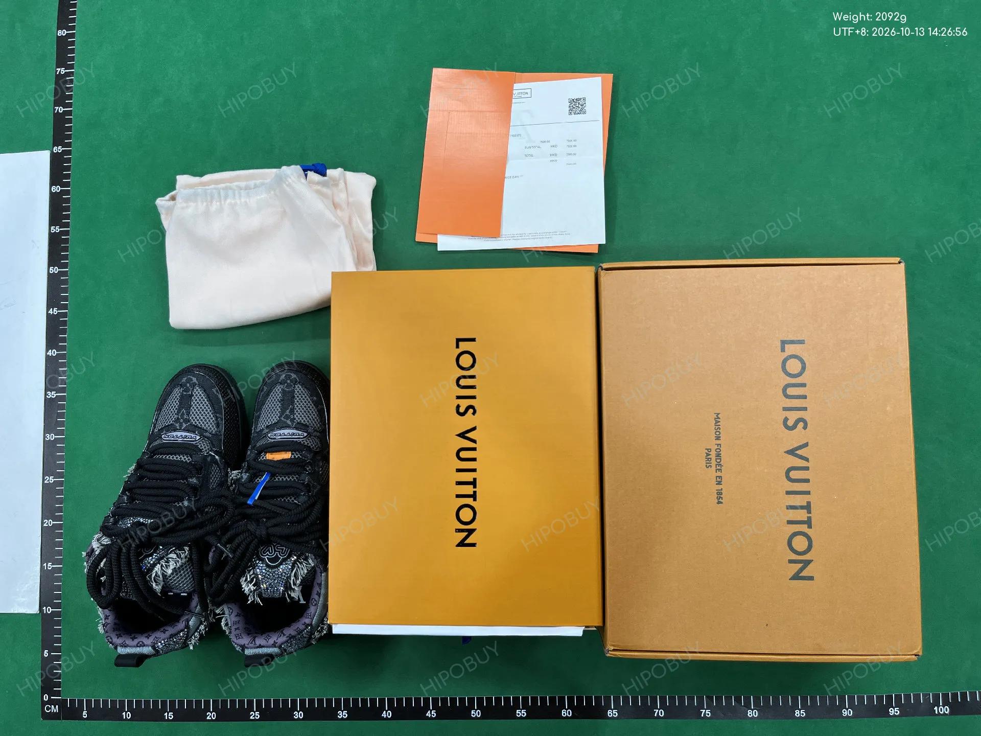 Foto QC 1 de Louis Vuitton LV Skate Low Swarovski Crystal Triple Black 1ABMHT