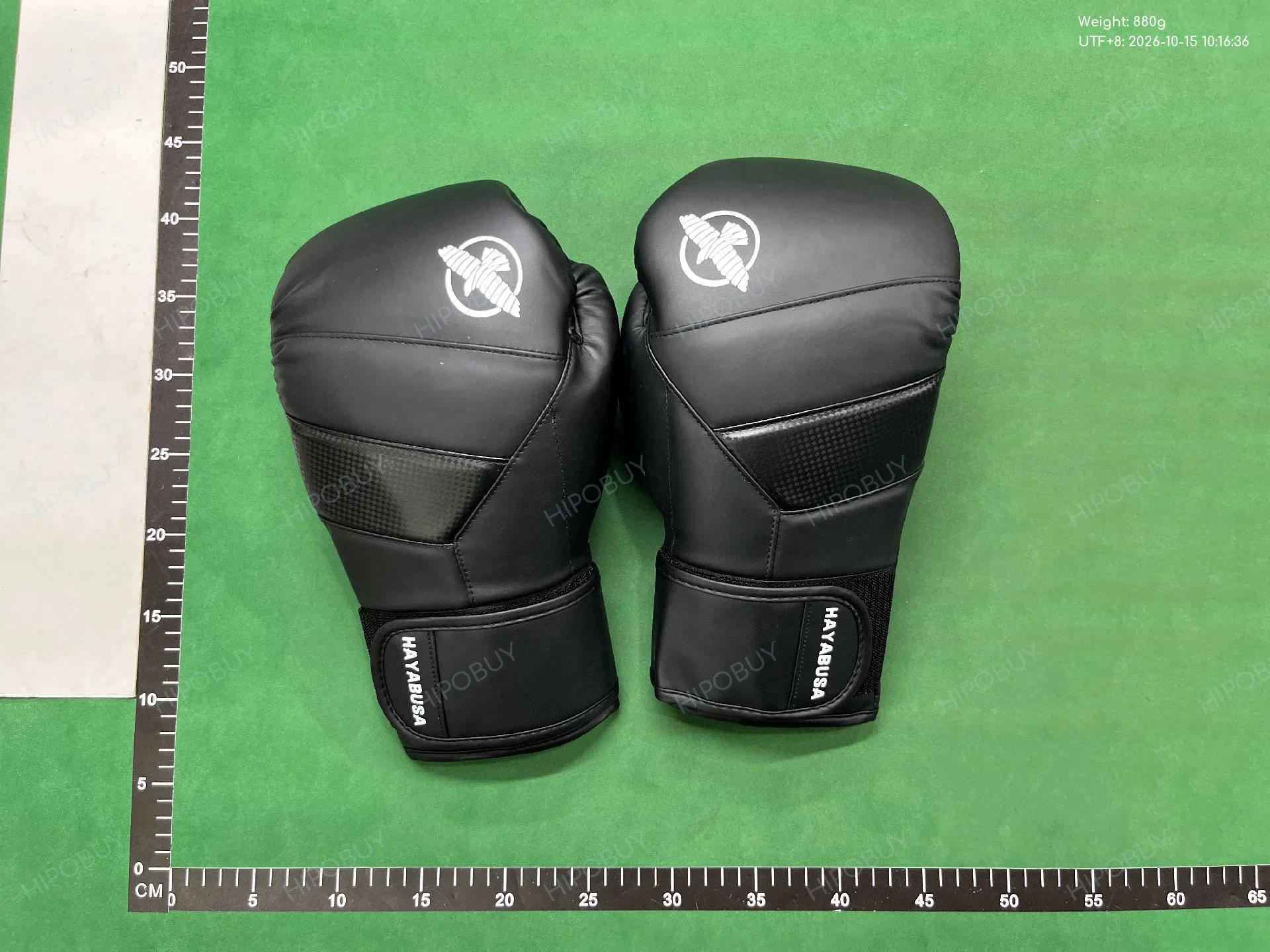 Foto QC 1 de Hayabusa Tokushu Boxing Gloves Black/Gold