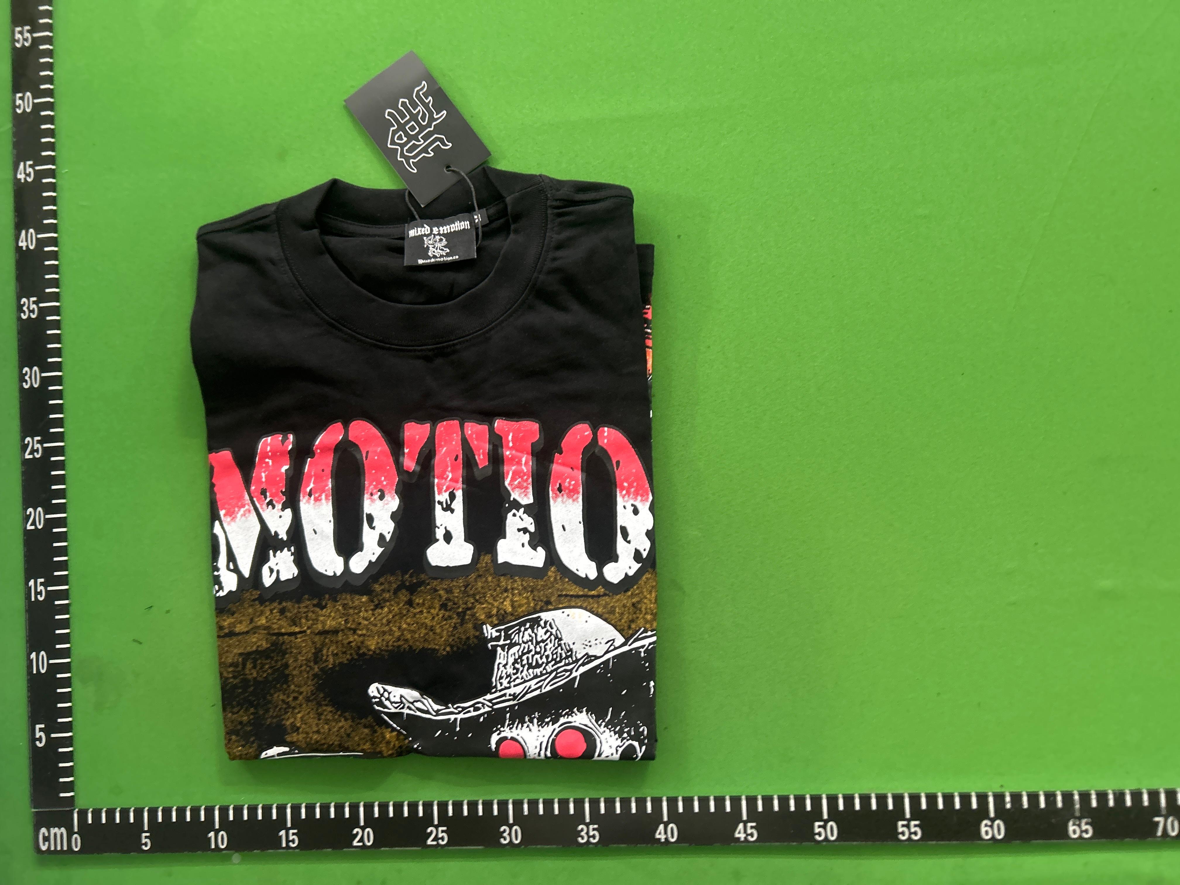 Foto QC 5 de Mixed Emotions T-shirt Rhinestone Logo Cherub Jet Ski Print Cream