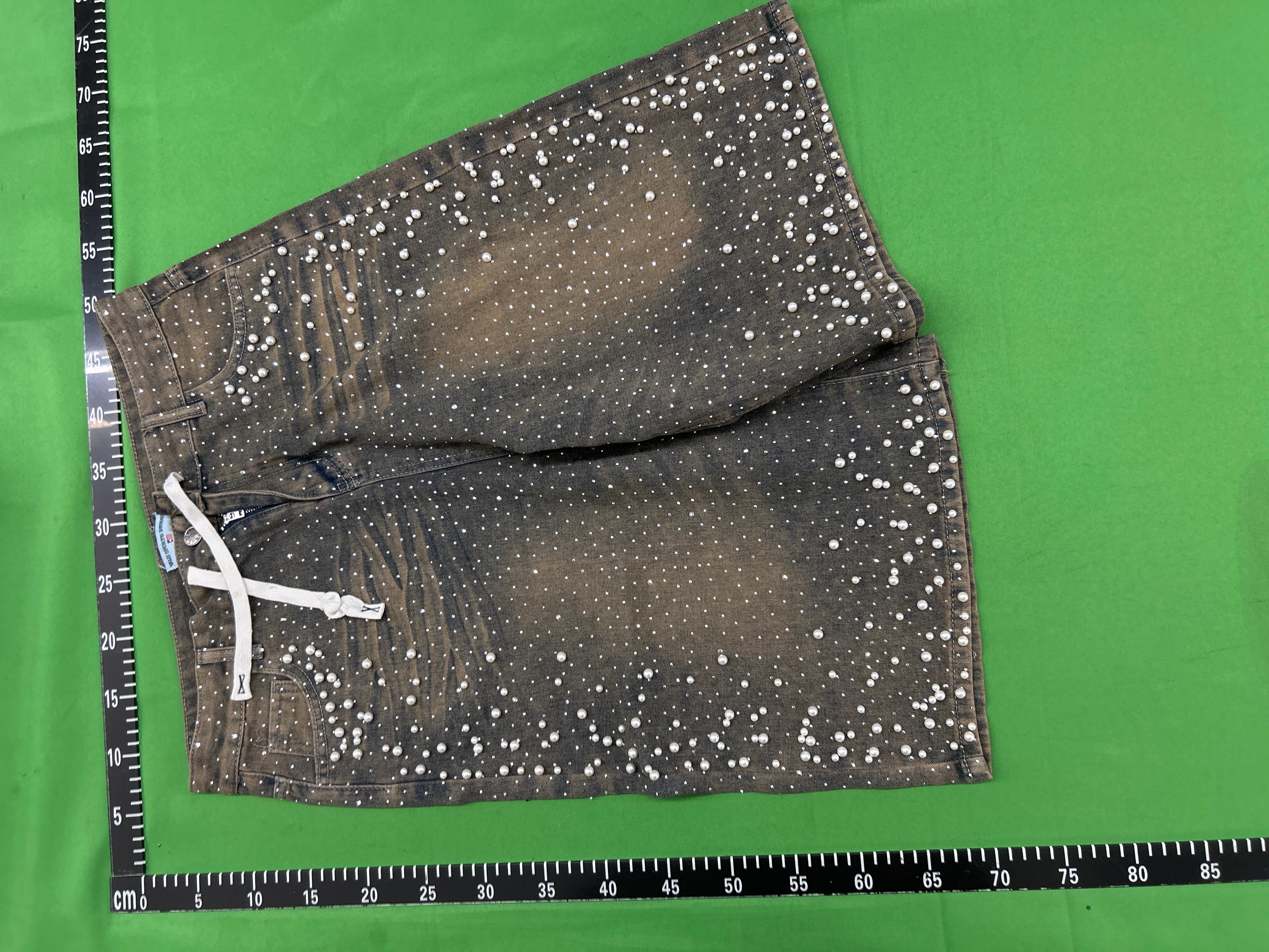 Foto QC 7 de Vale Sports Division Valley Denim Shorts Patchwork Studded Black