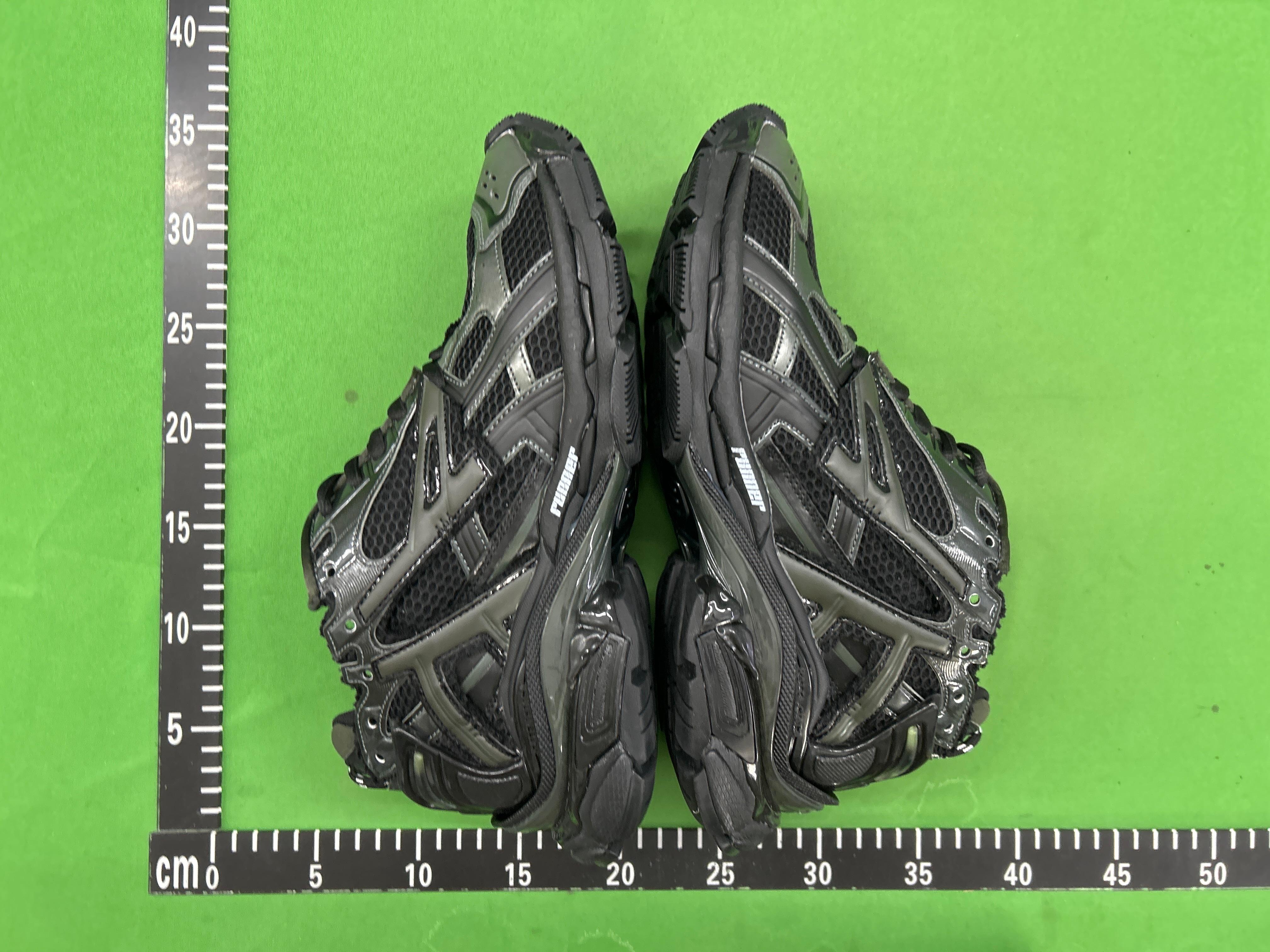 Foto QC 4 de Balenciaga Runner LED Black 853225 WRNLD 1000