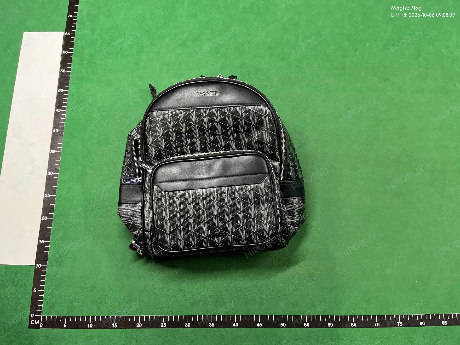 Foto QC 8 de Lacoste The Blend Monogram Backpack Black Canvas