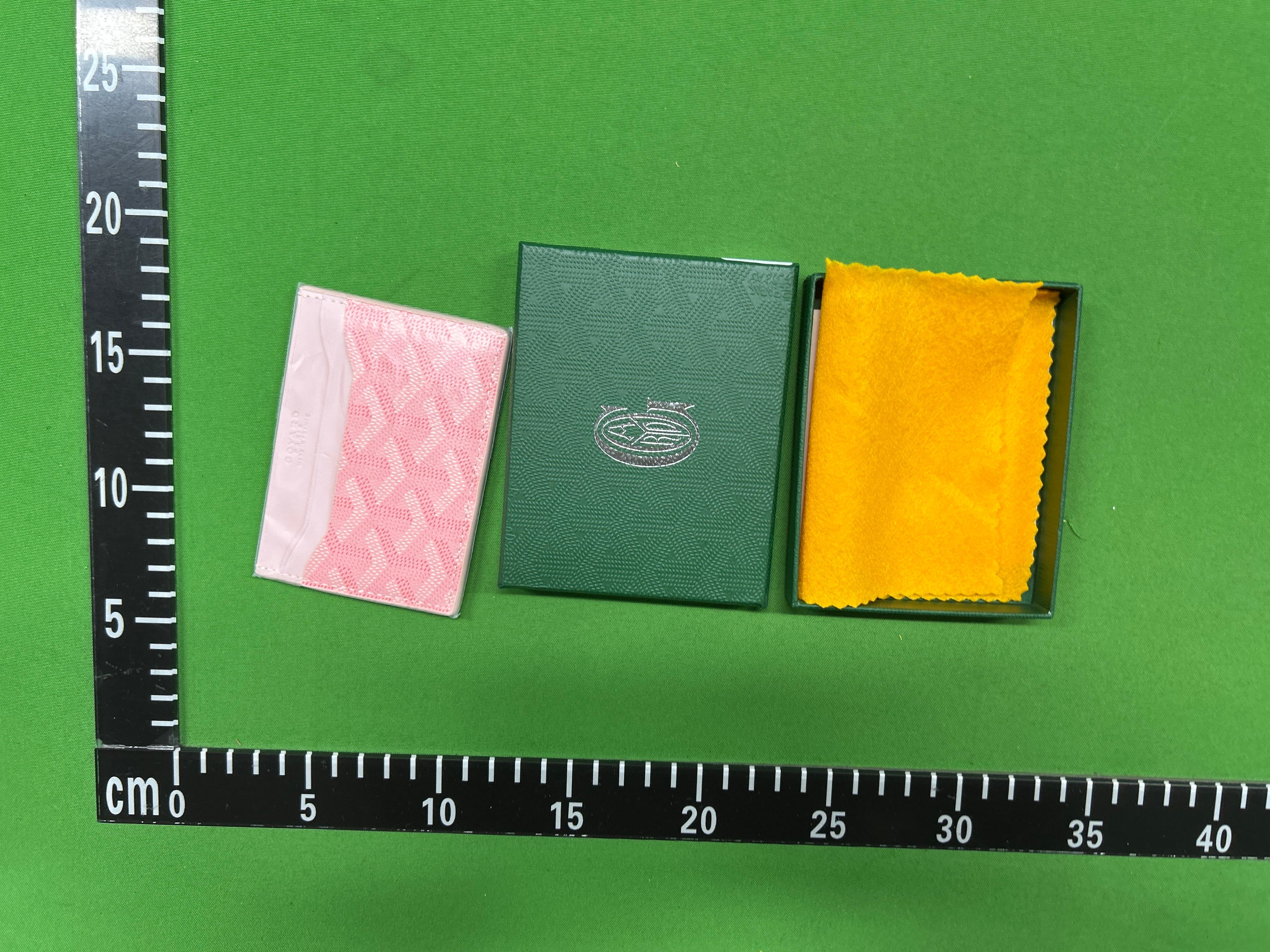Foto QC 1 de Goyard Bifold Wallet Goyardine Canvas Green