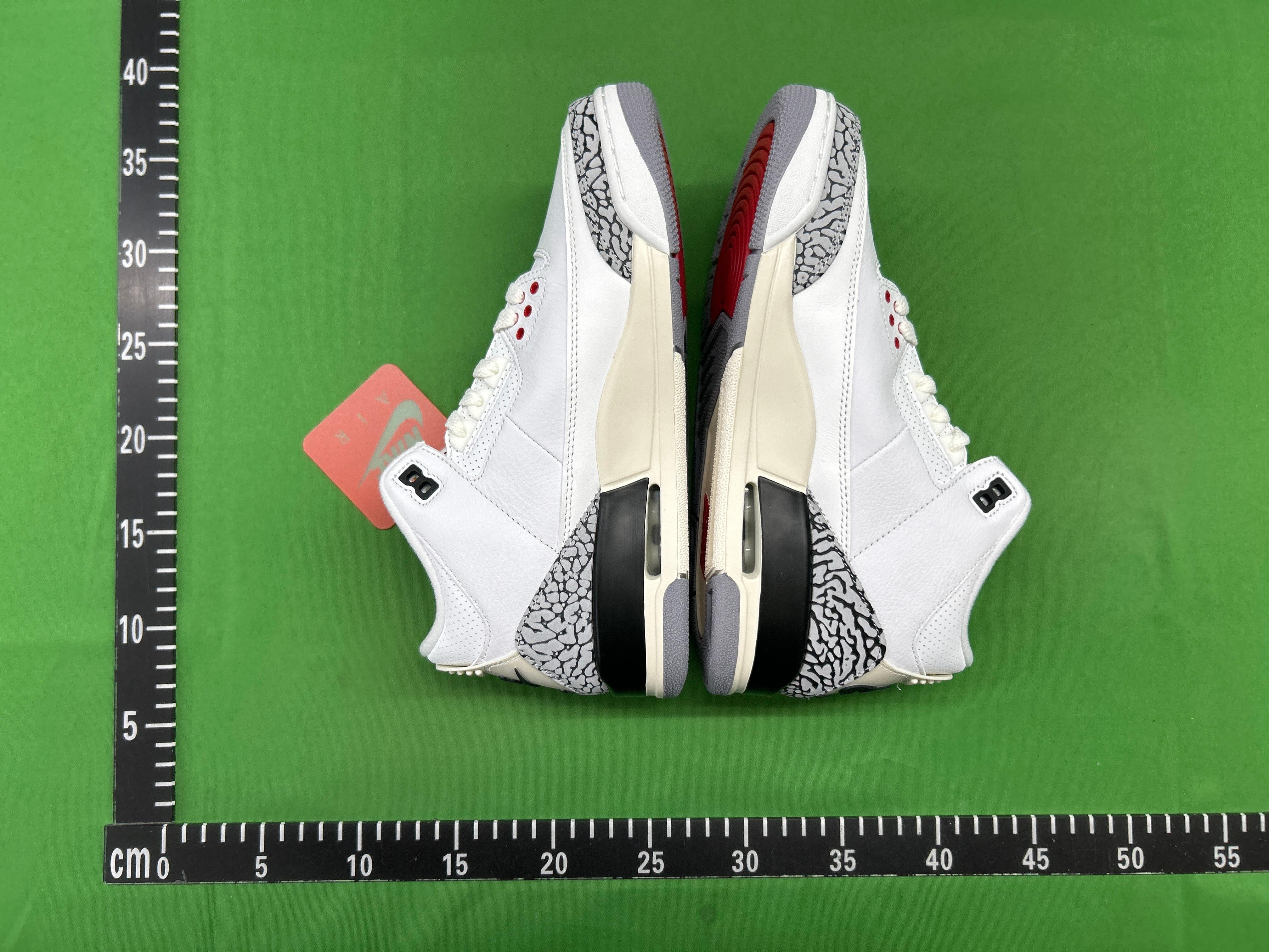 Foto QC 4 de Jordan 3 Retro Black Cat CT8532-001