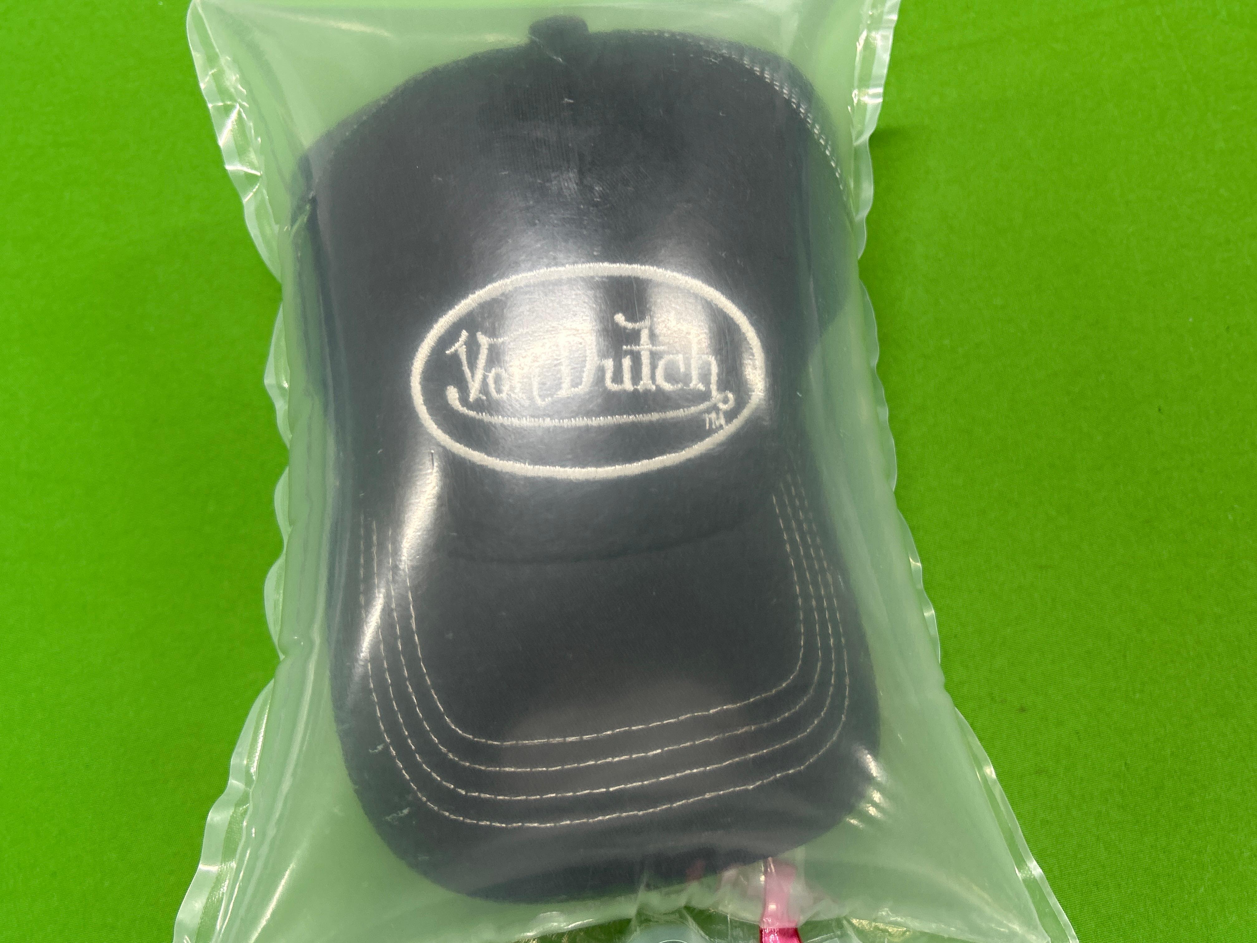 Foto QC 6 de Von Dutch Logo Trucker Cap Black