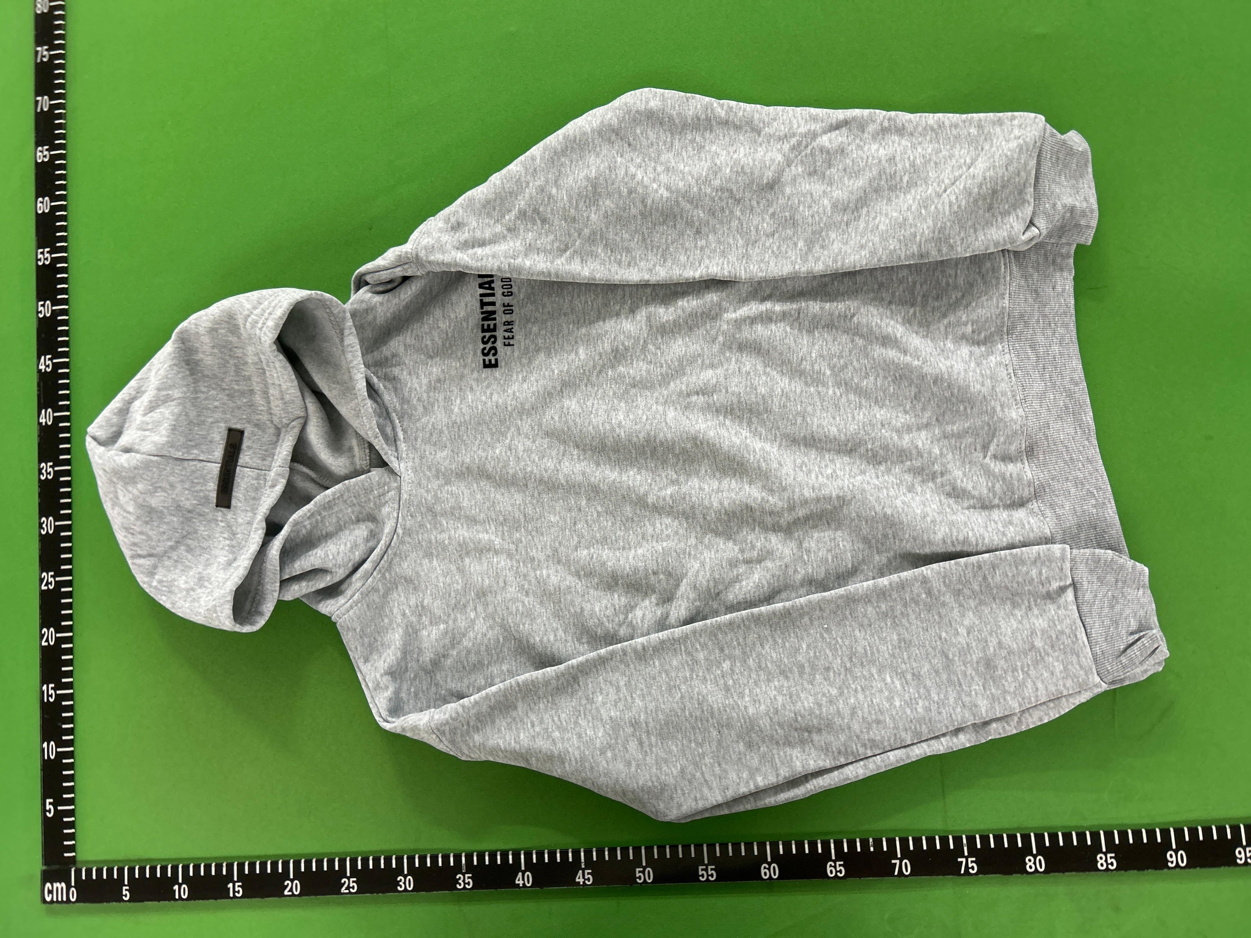 Foto QC 7 de Fear of God Essentials Sweater 3D Silicon Applique Hoodie Buttercream