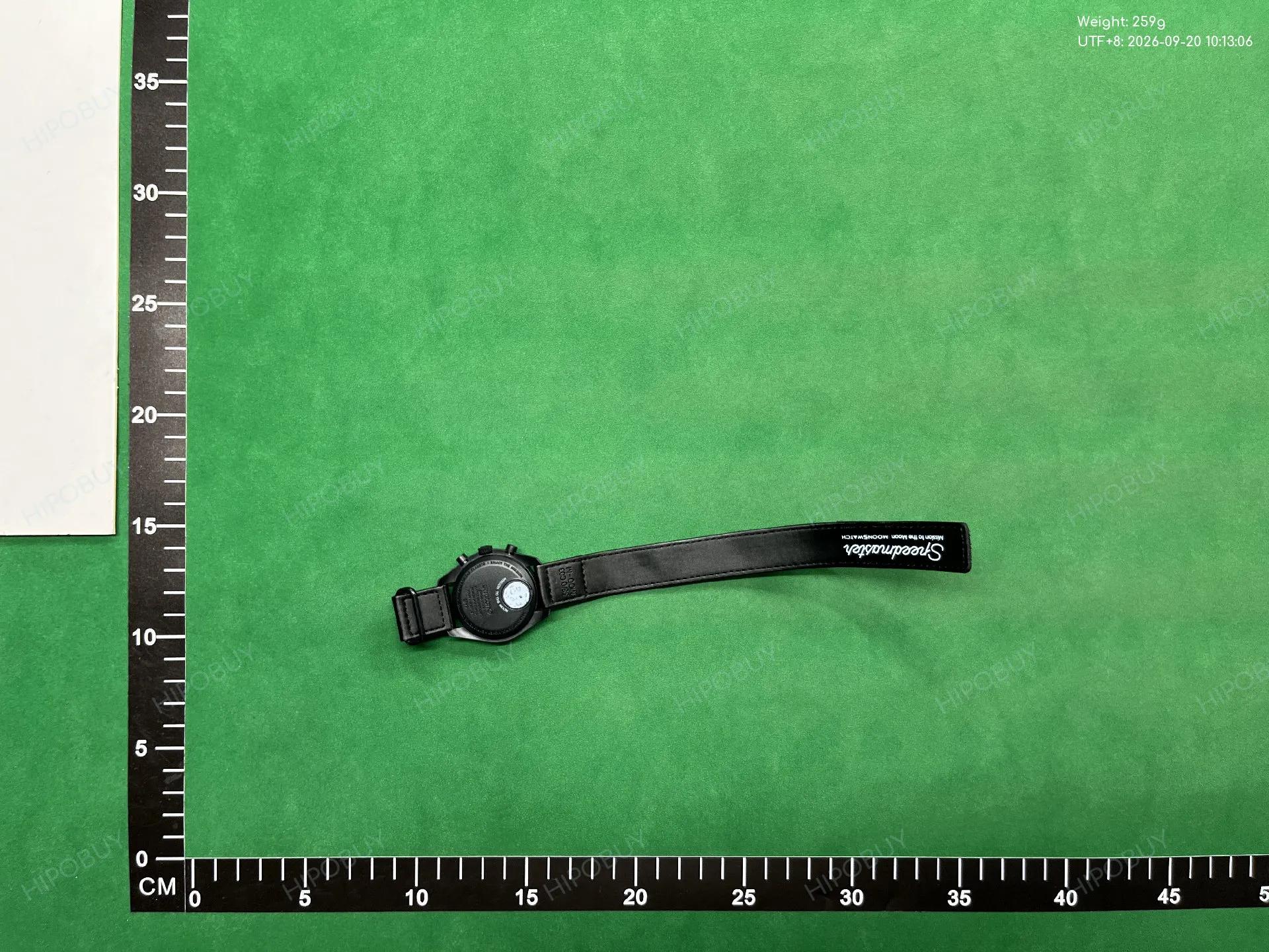 Foto QC 6 de Swatch x Omega Bioceramic Moonswatch Mission to Neptune SO33N100