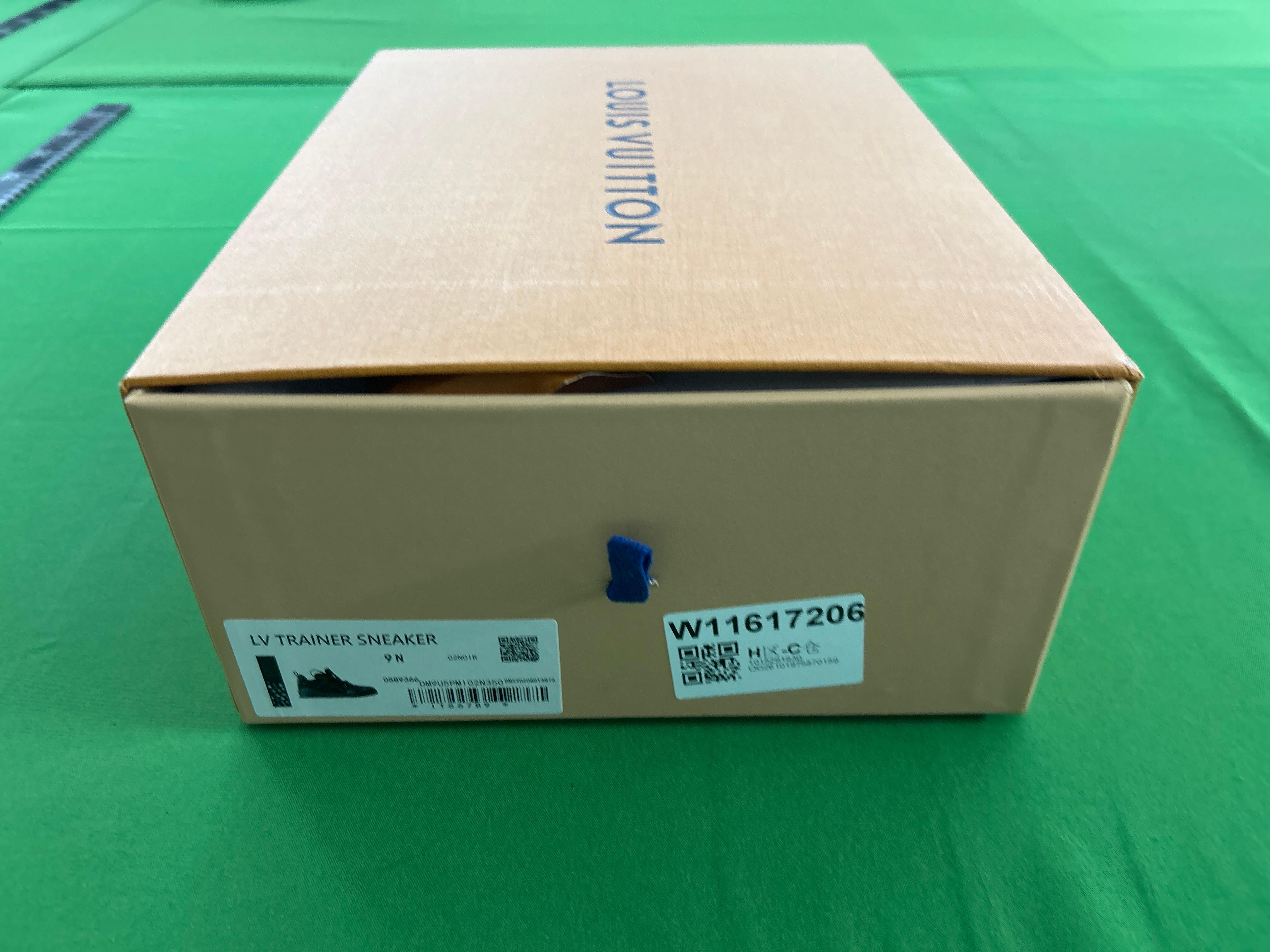 Foto QC 1 de Louis Vuitton LV Skate Sneaker Black Swarovski Monogram 1ABMHV