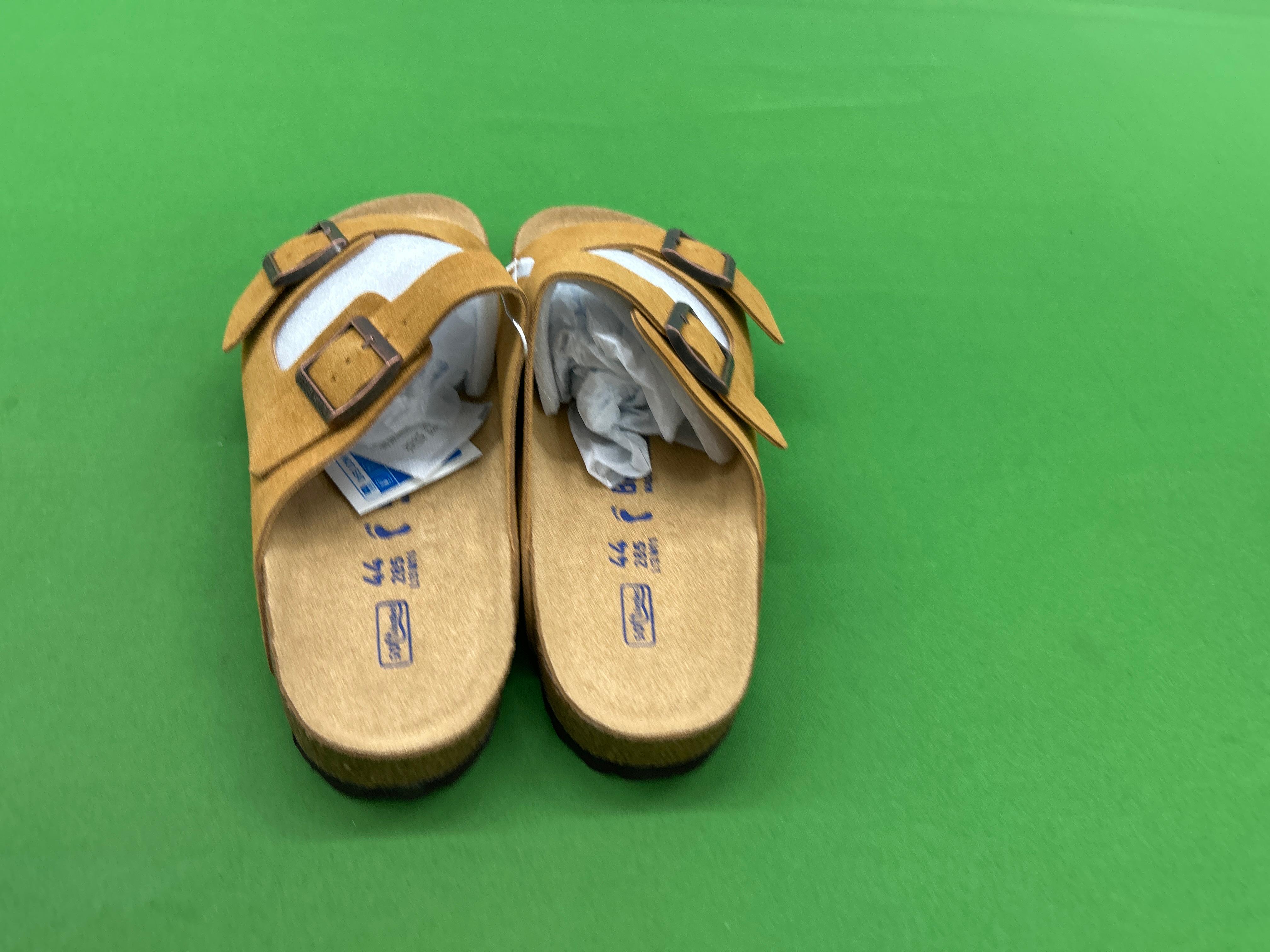 Foto QC 2 de Birkenstock Arizona Suede Taupe