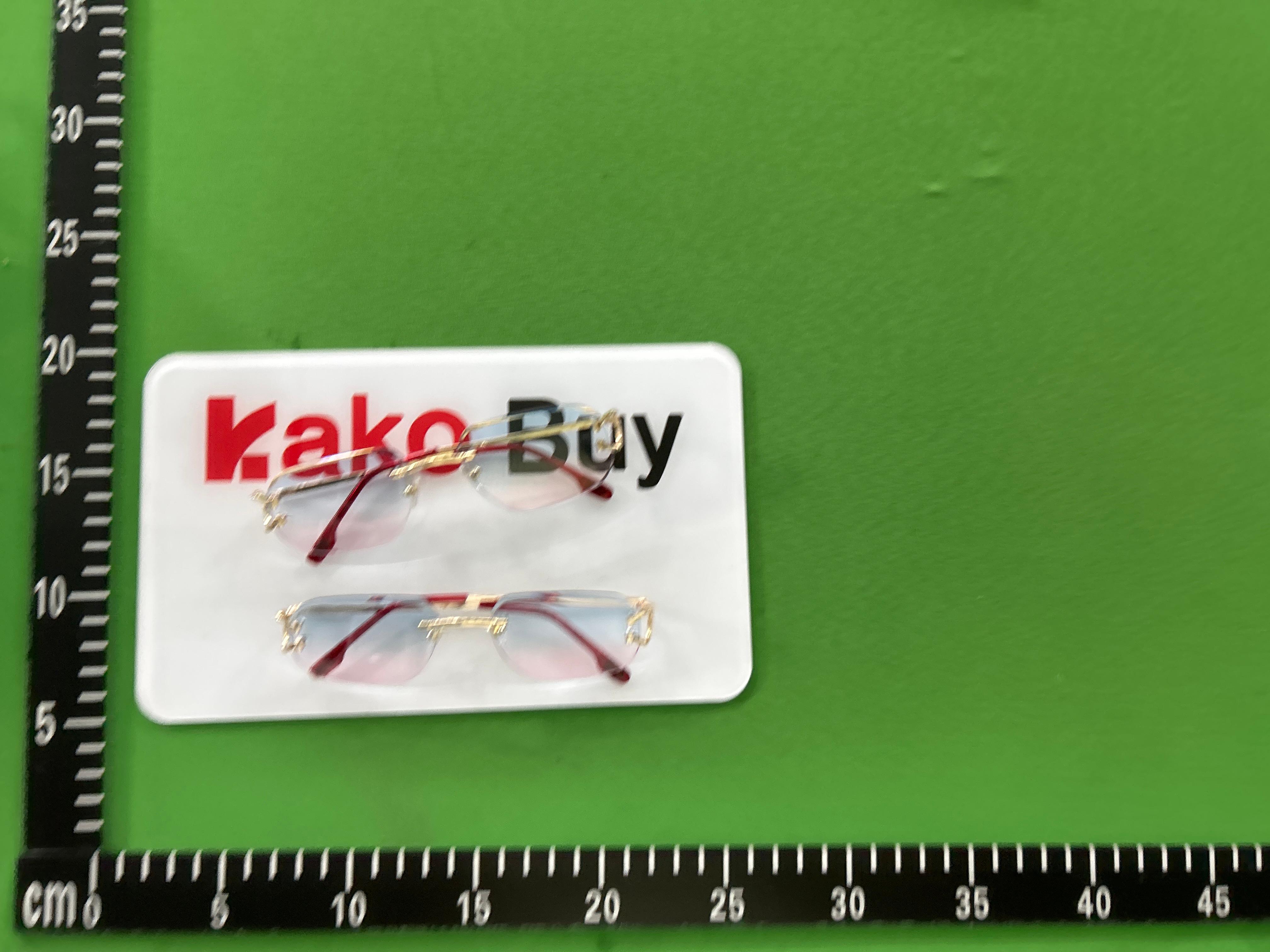 Foto QC 3 de Cartier Signature C de Cartier Rimless Geometric-Frame Metal Eyeglasses Gold Clear (CT0344O-001)