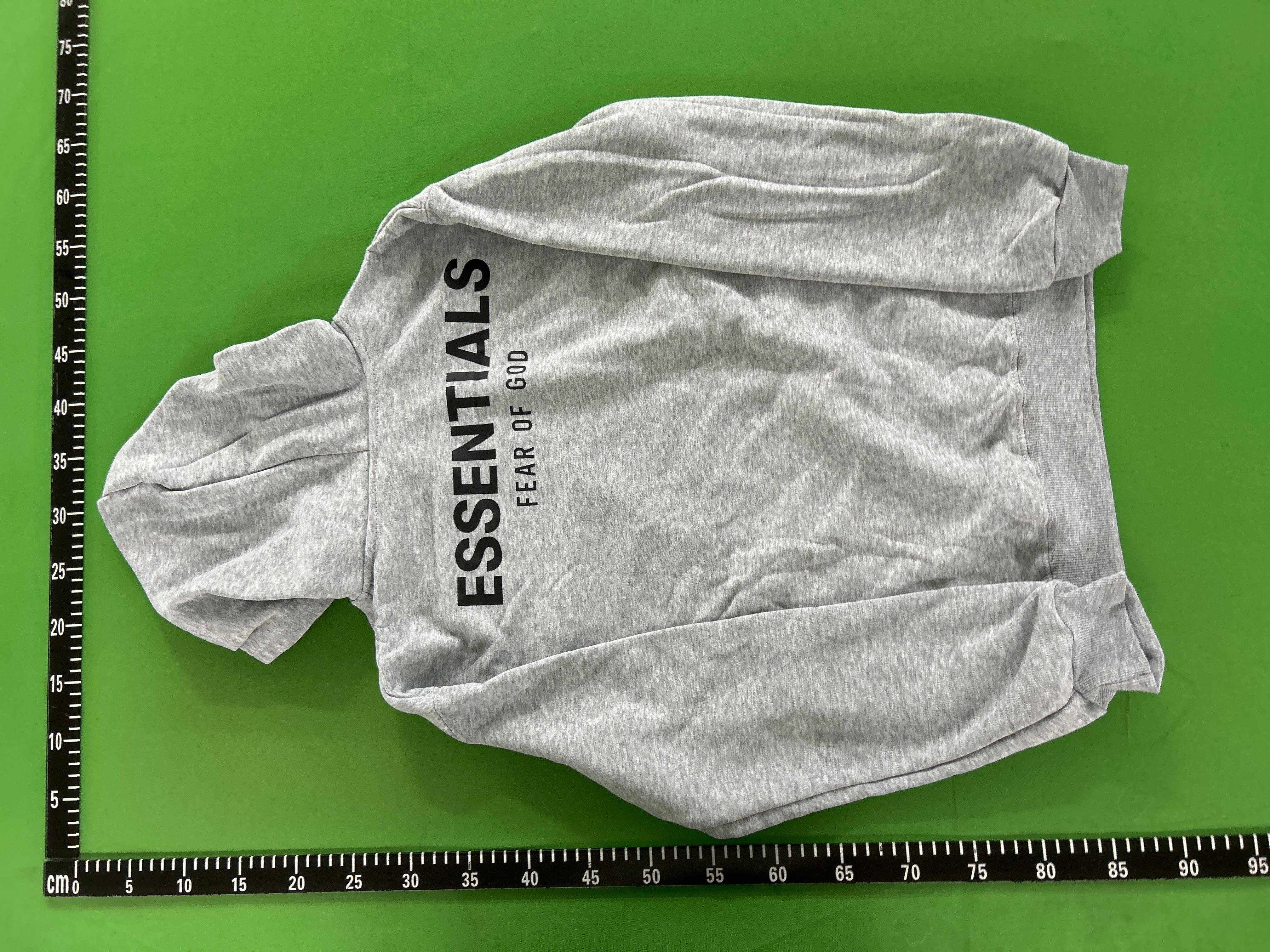 Foto QC 8 de Fear of God Essentials Sweater 3D Silicon Applique Hoodie Buttercream