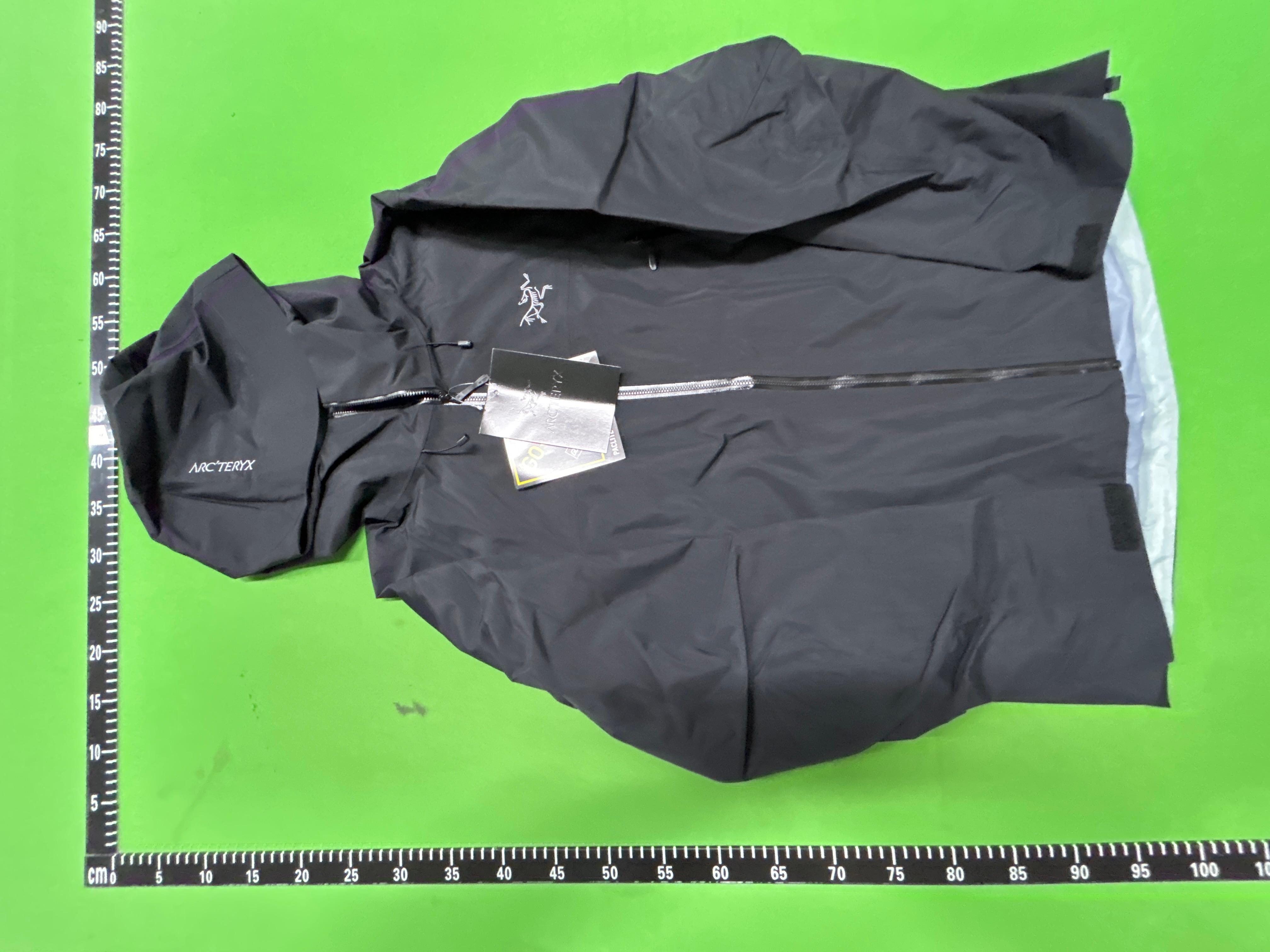 Foto QC 7 de Arc'teryx Beta Lightweight Jacket Gore-Tex Velocity Purple