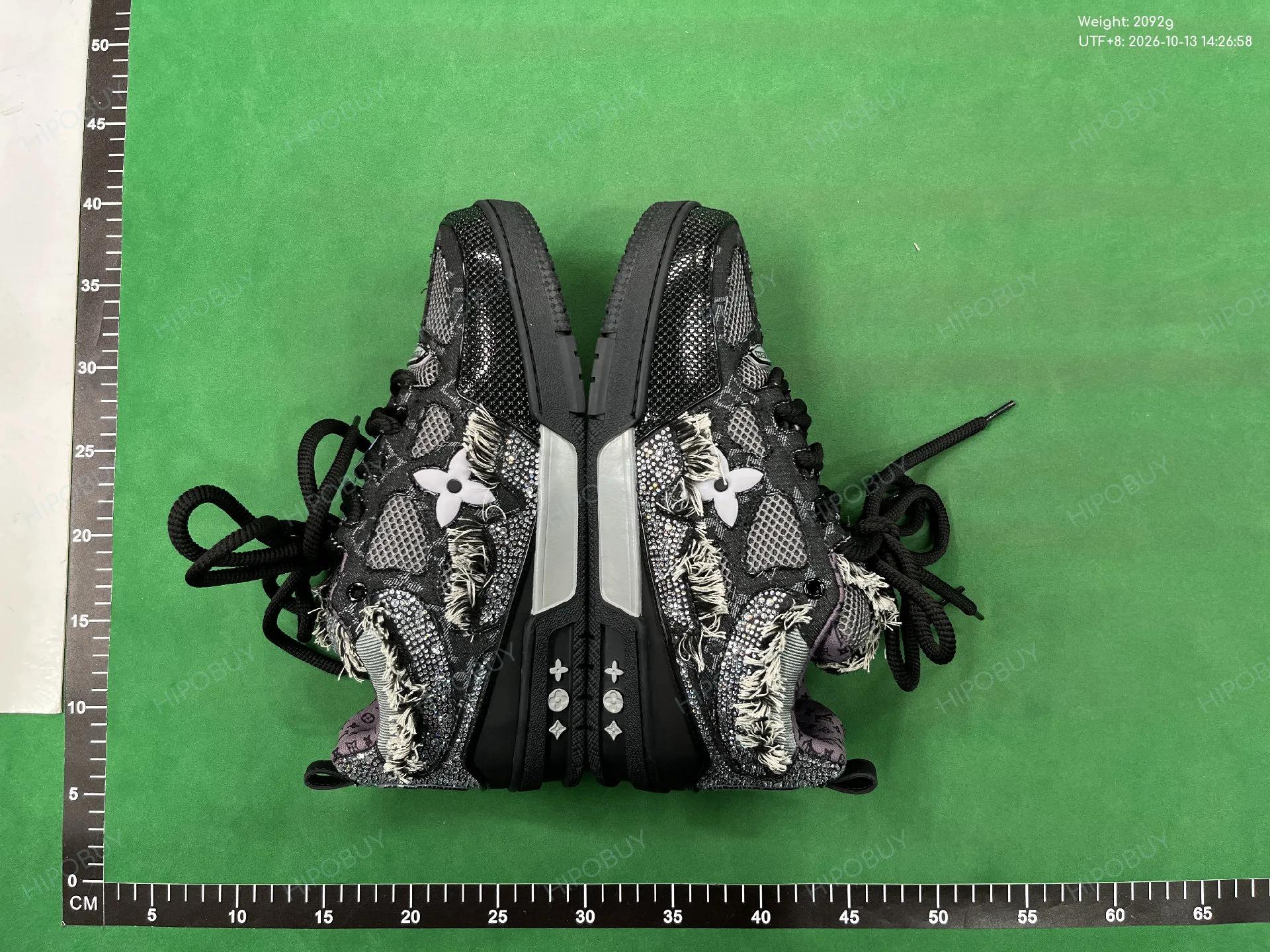 Foto QC 5 de Louis Vuitton LV Skate Low Swarovski Crystal Triple Black 1ABMHT