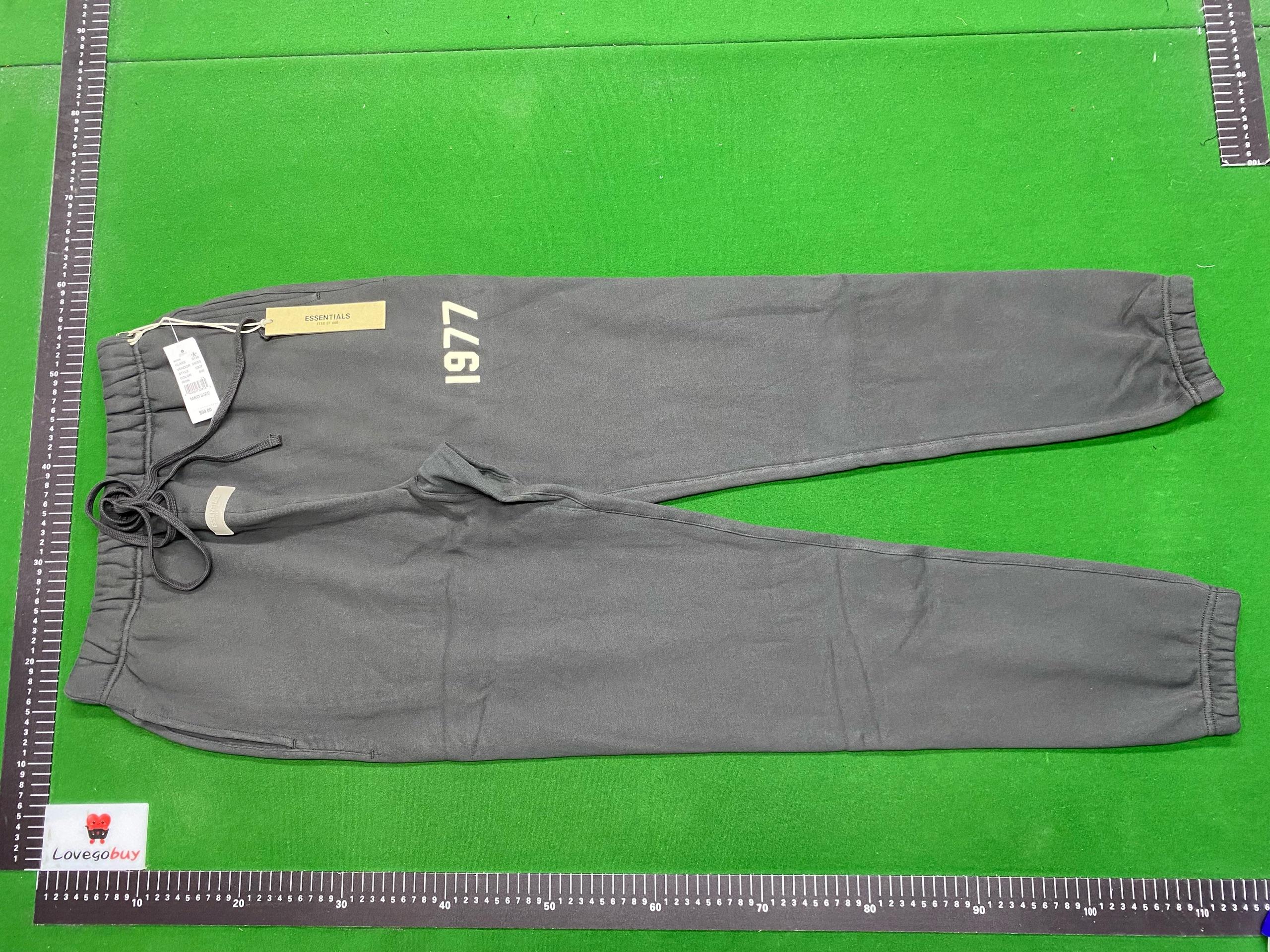 Foto QC 1 de Fear of God Essentials Kids Relaxed Sweatpants Light Oatmeal