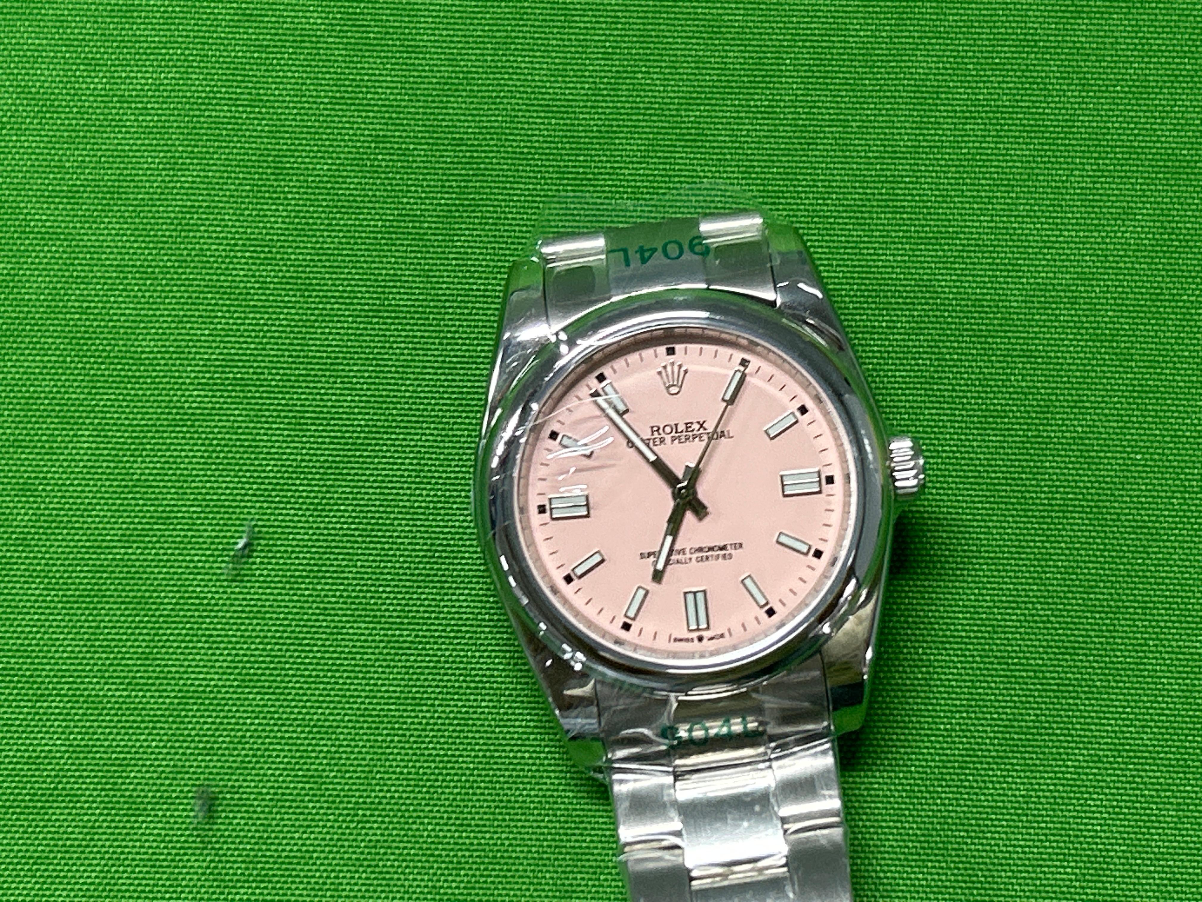 Foto QC 3 de Rolex Oyster Perpetual 126000