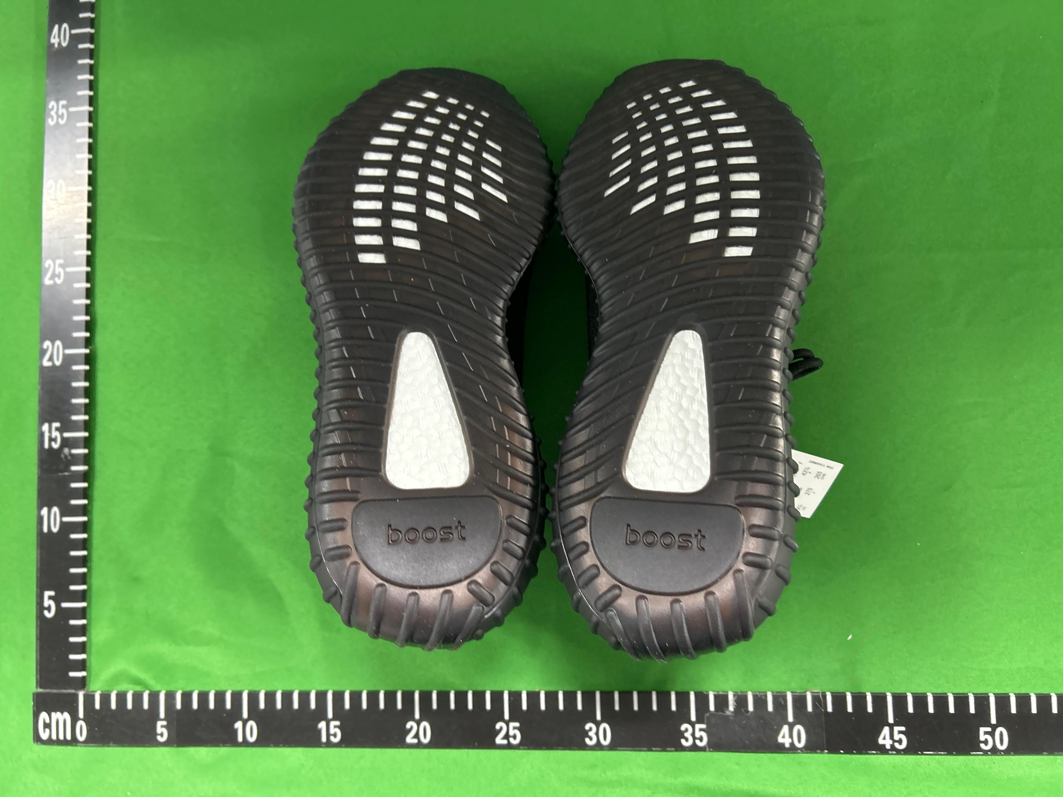 Foto QC 6 de Yeezy Boost 350 V2 Onyx HQ4540