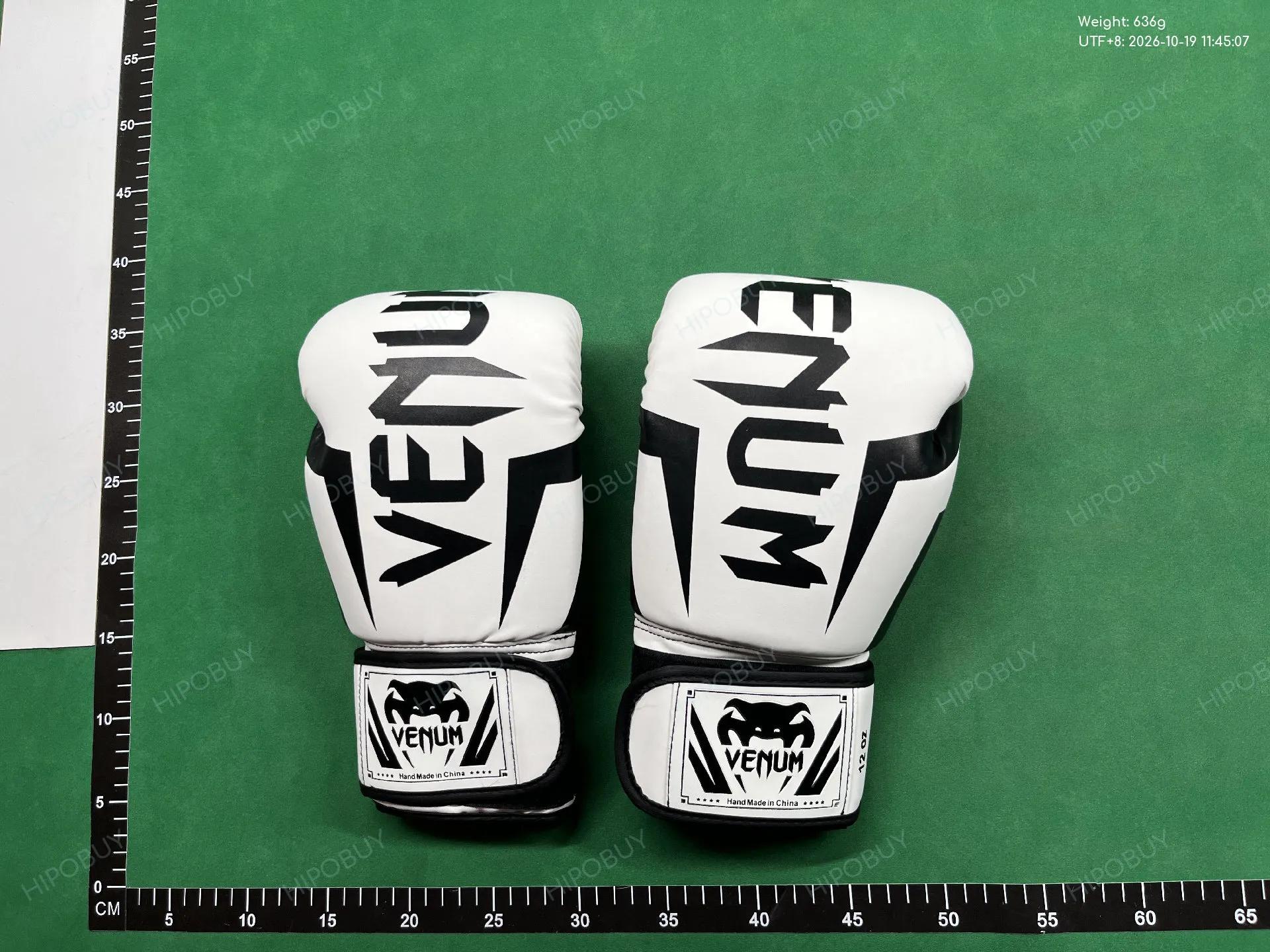 Foto QC 6 de Other Venum Boxing Professional Training Series 12oz Gold Synthetic Leather Boxing Gloves