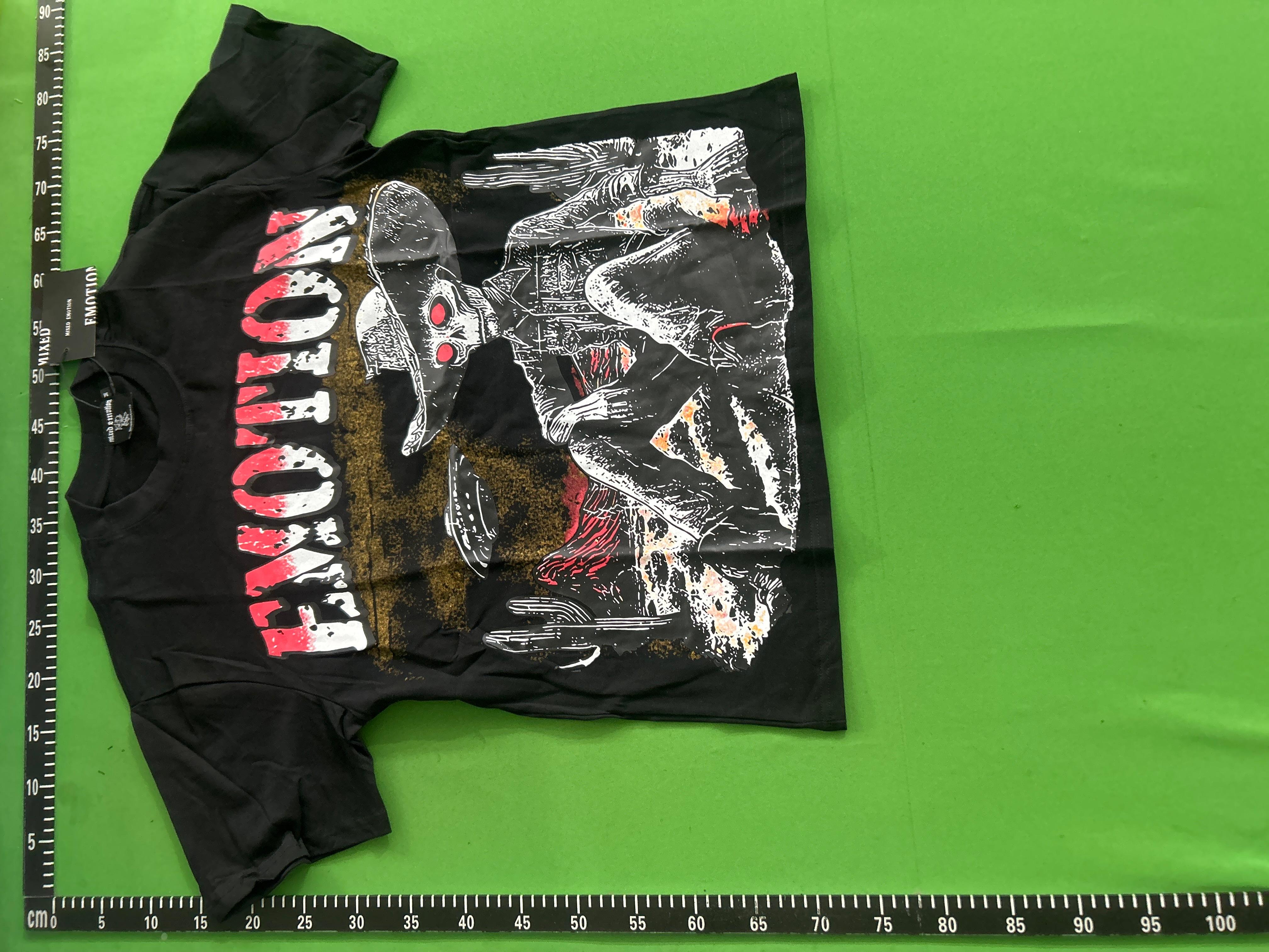 Foto QC 7 de Mixed Emotions T-shirt Rhinestone Logo Cherub Jet Ski Print Cream