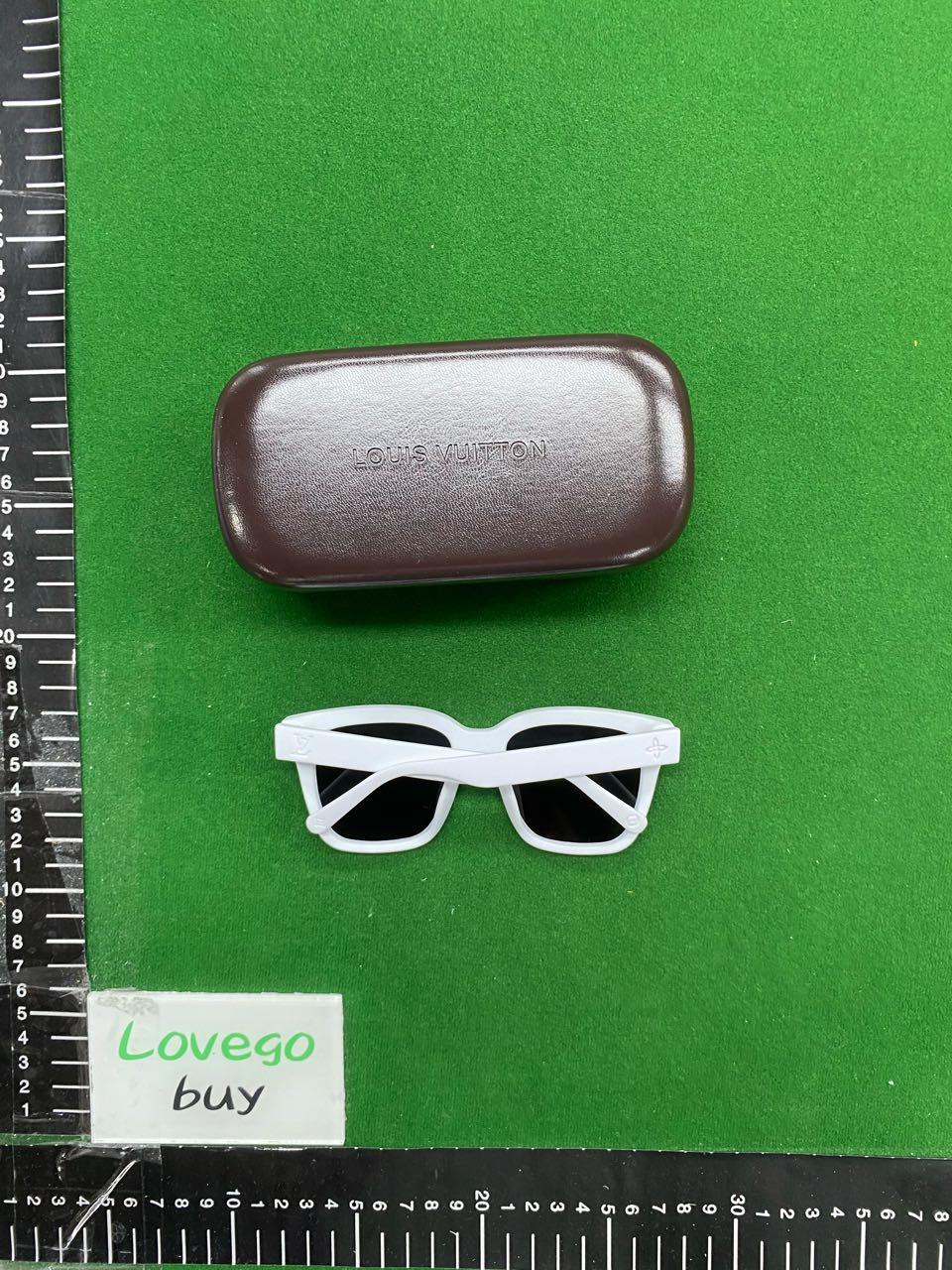 Foto QC 1 de Louis Vuitton Waimea Acetate Sunglasses Black Grey Monogram (Z1082W)