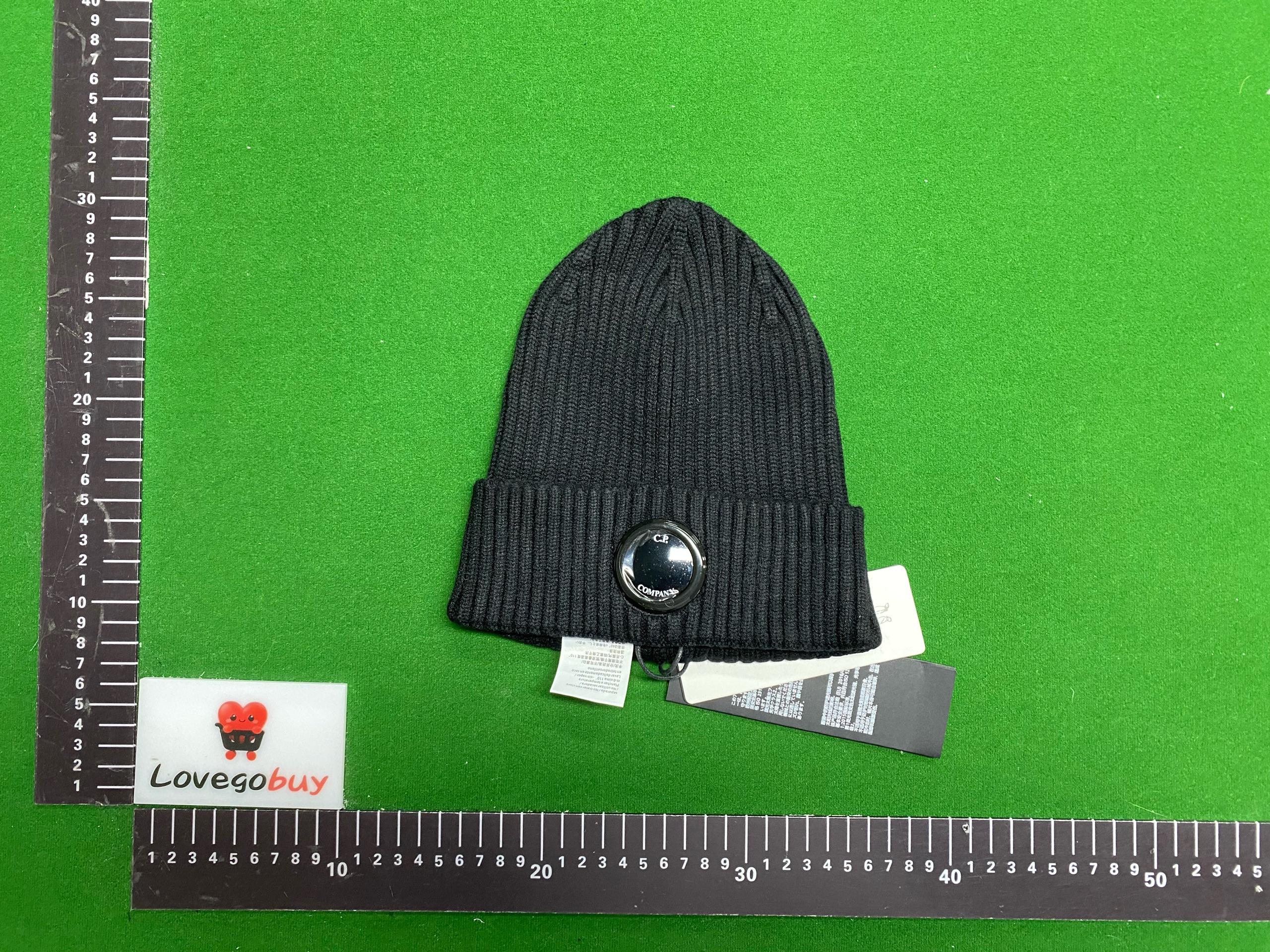 Foto QC 8 de C.P. Company Goggle Beanie Black