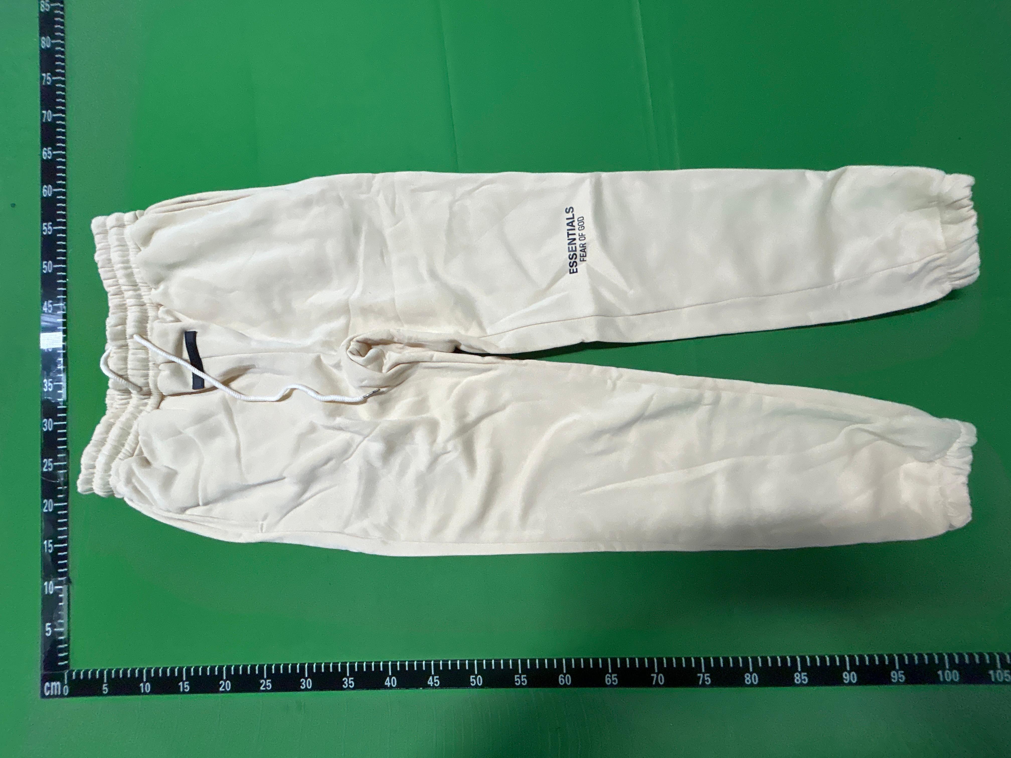 Foto QC 3 de Fear of God Essentials Essentials Hoodie Heather Oatmeal