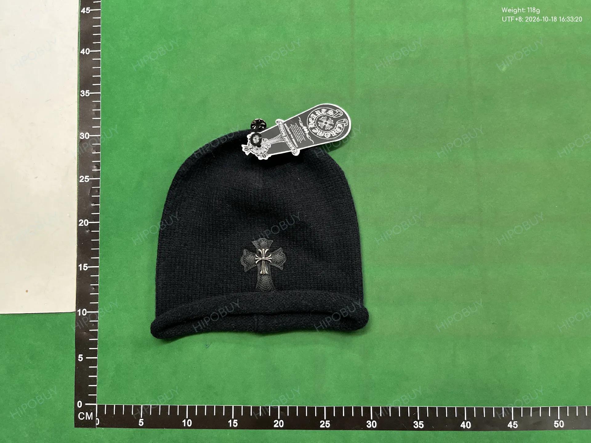 Foto QC 7 de Chrome Hearts Plus Cross Studded Distressed Beanie Charcoal
