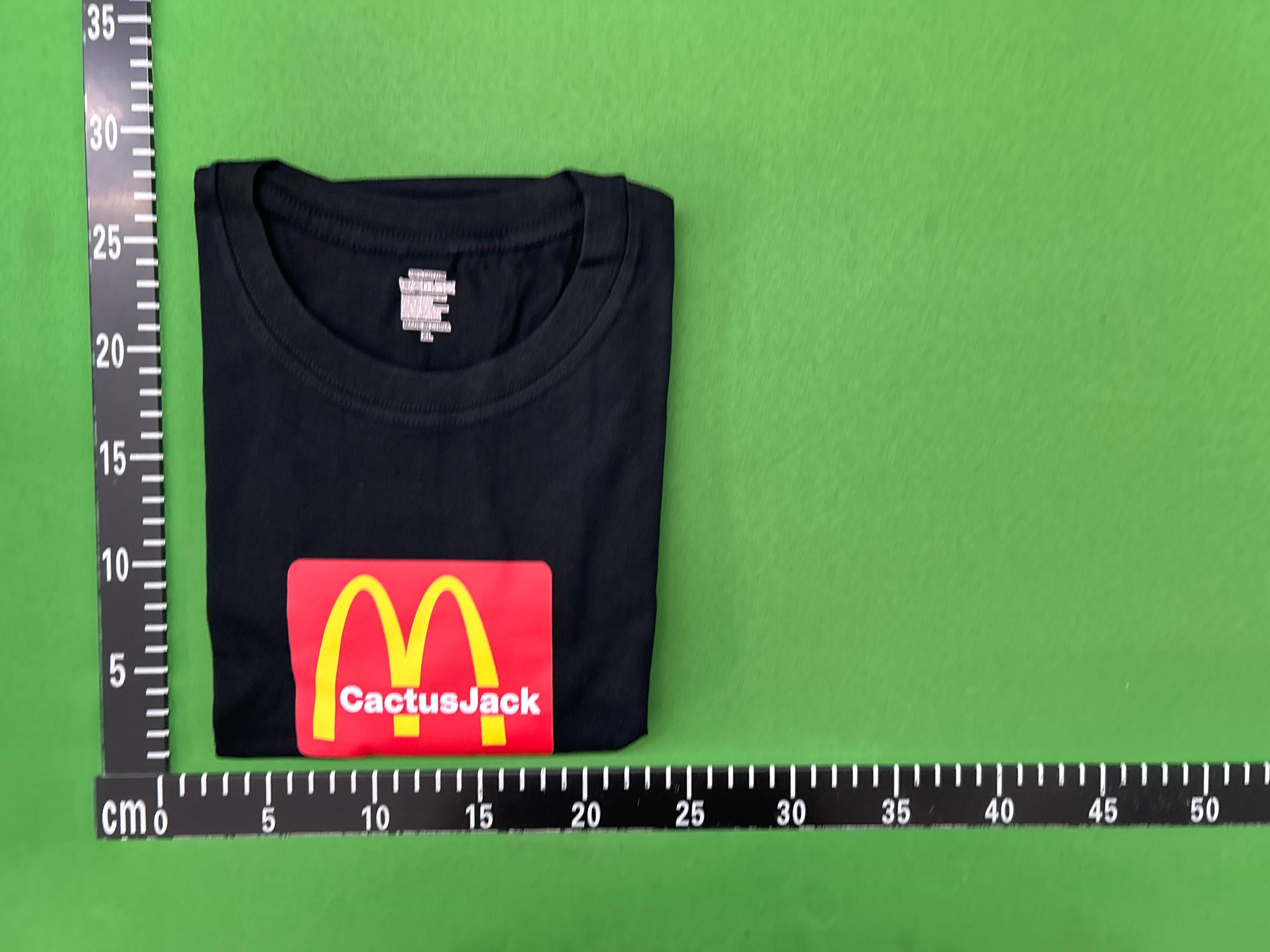 Foto QC 1 de Travis Scott x McDonald's Cactus Jack T-shirt Action Figure White
