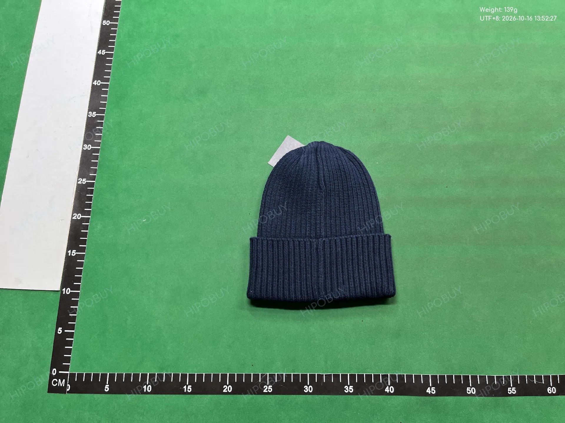 Foto QC 7 de Stone Island Compass Logo Beanie White