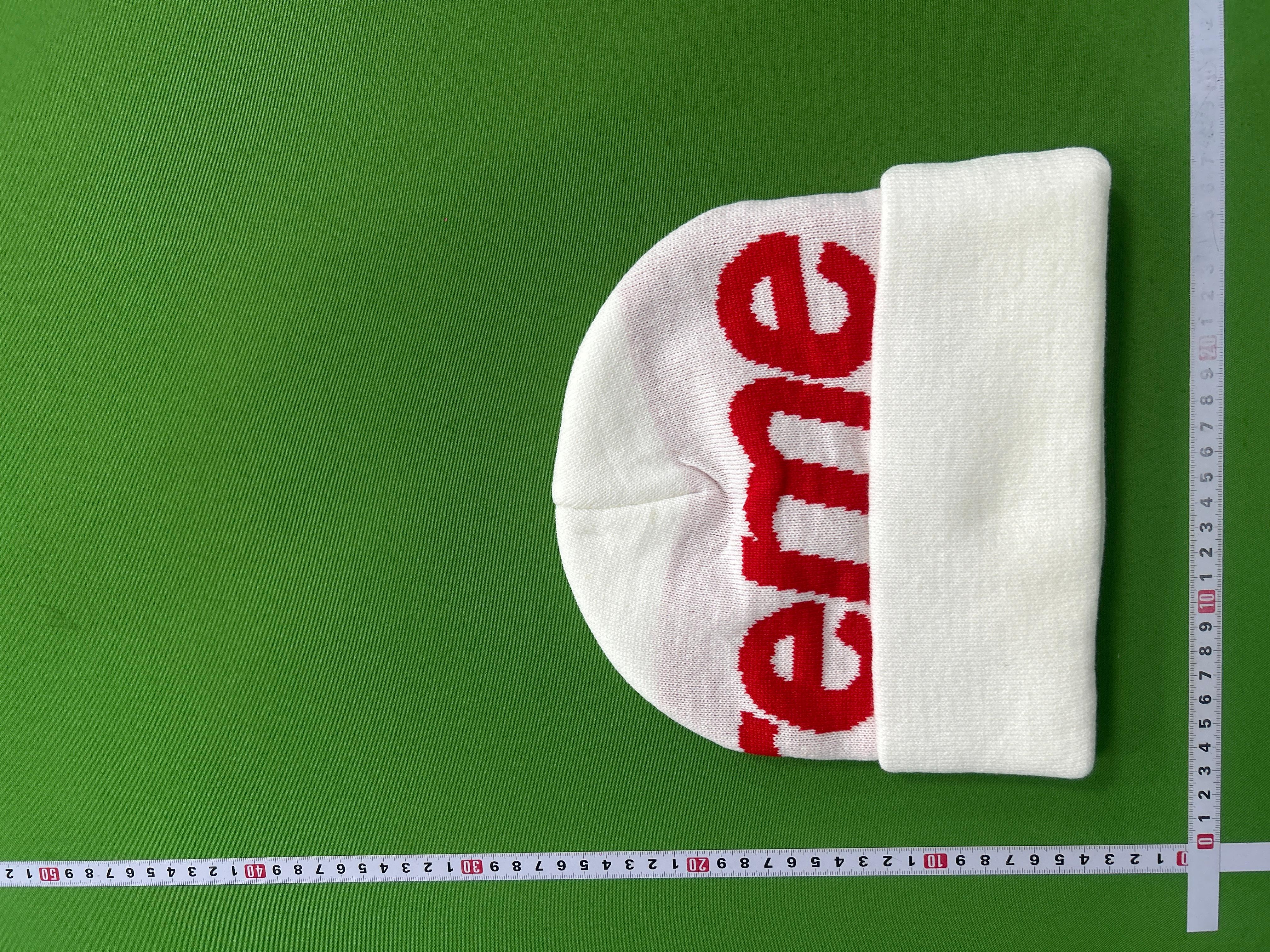 Foto QC 2 de Supreme Big Logo Beanie Slate