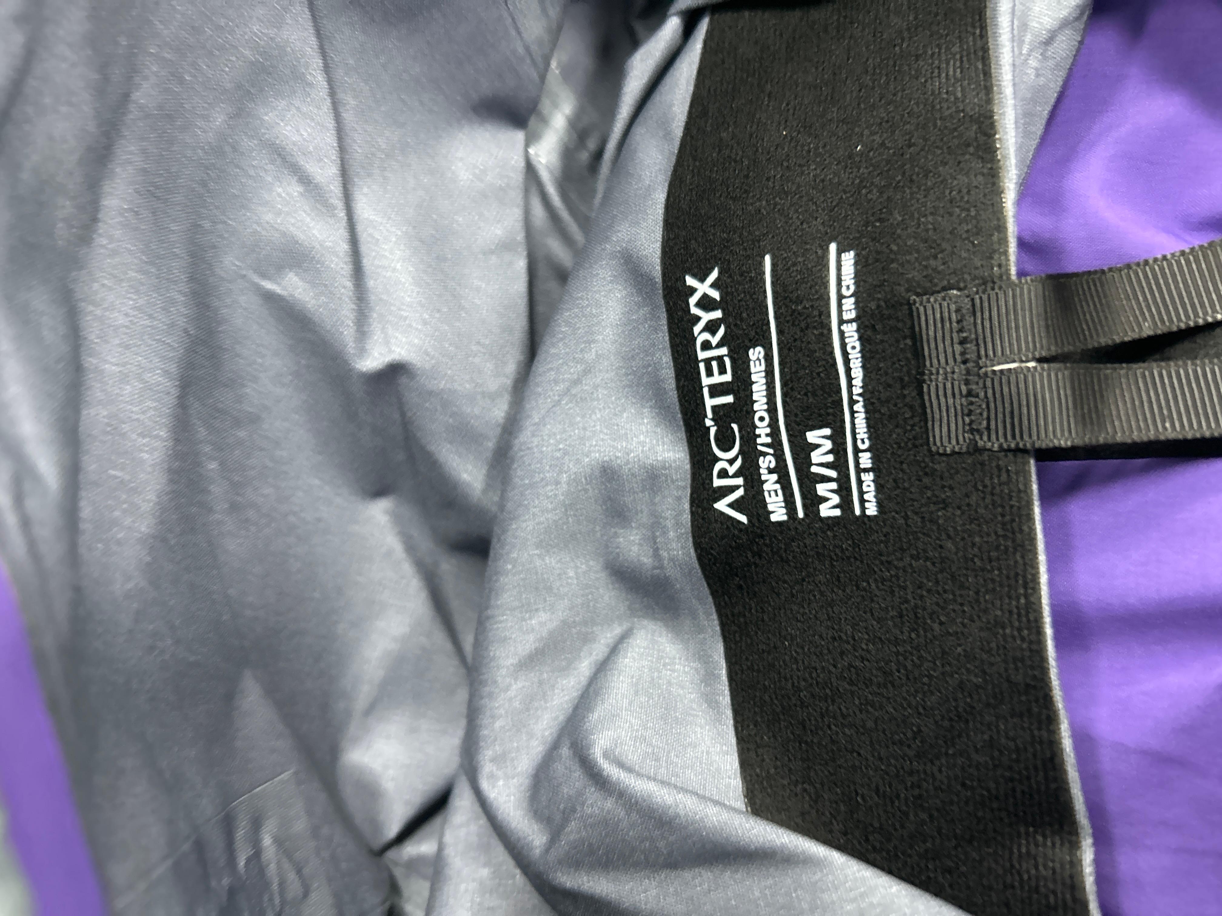 Foto QC 2 de Arc'teryx Beta Lightweight Jacket Gore-Tex Velocity Purple