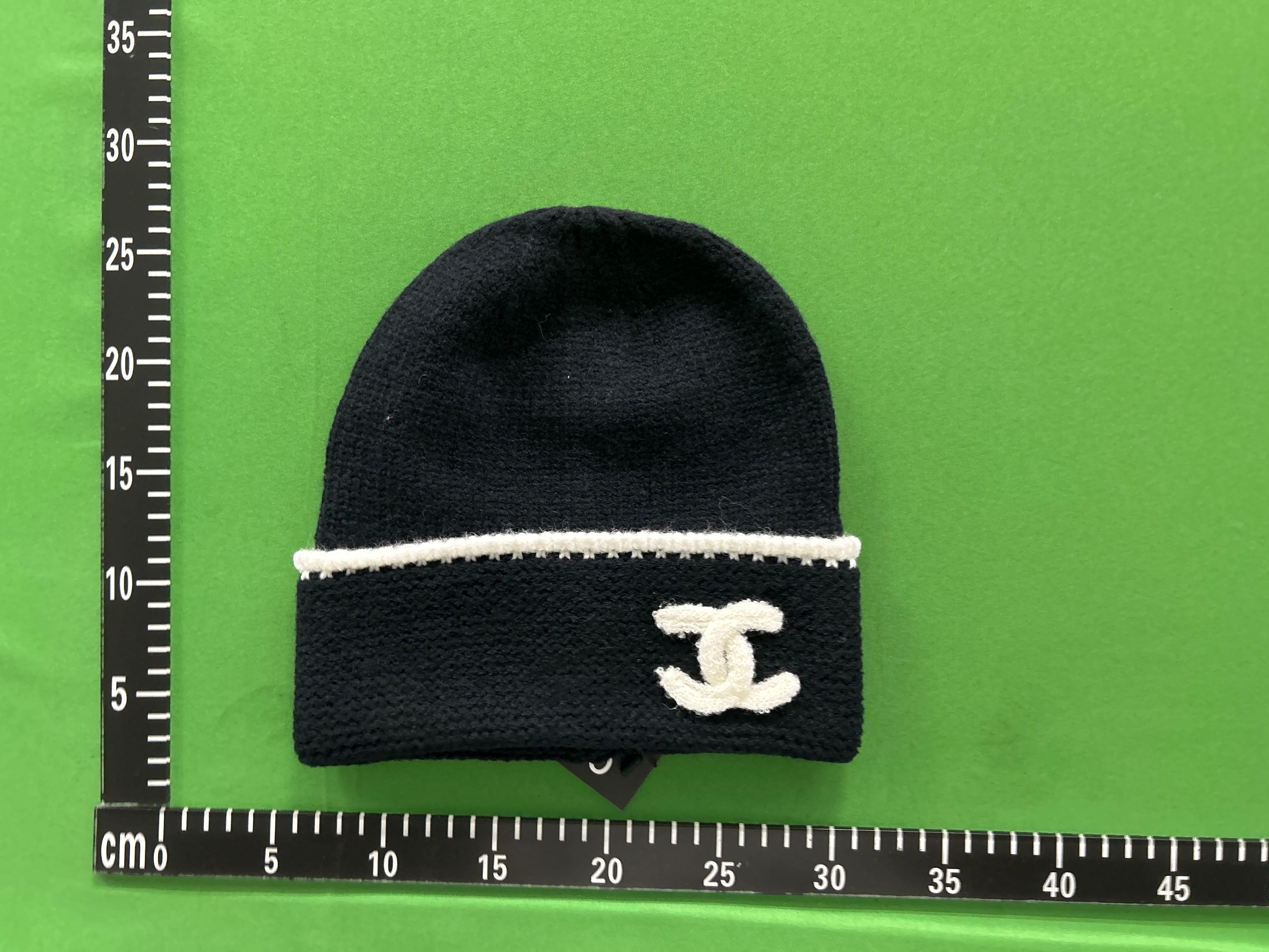 Foto QC 3 de Unbranded Embroidered Ribbed Beanie Off-White