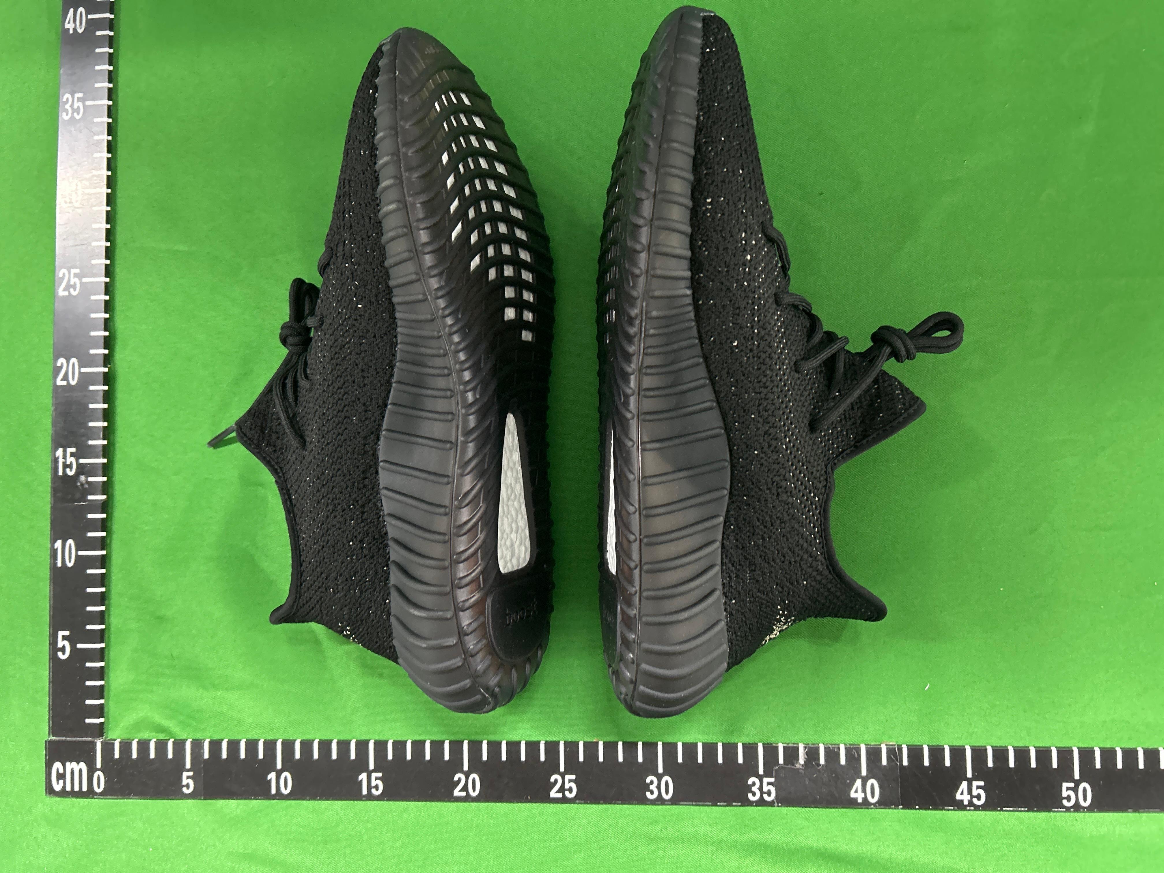 Foto QC 4 de Yeezy Boost 350 V2 Onyx HQ4540
