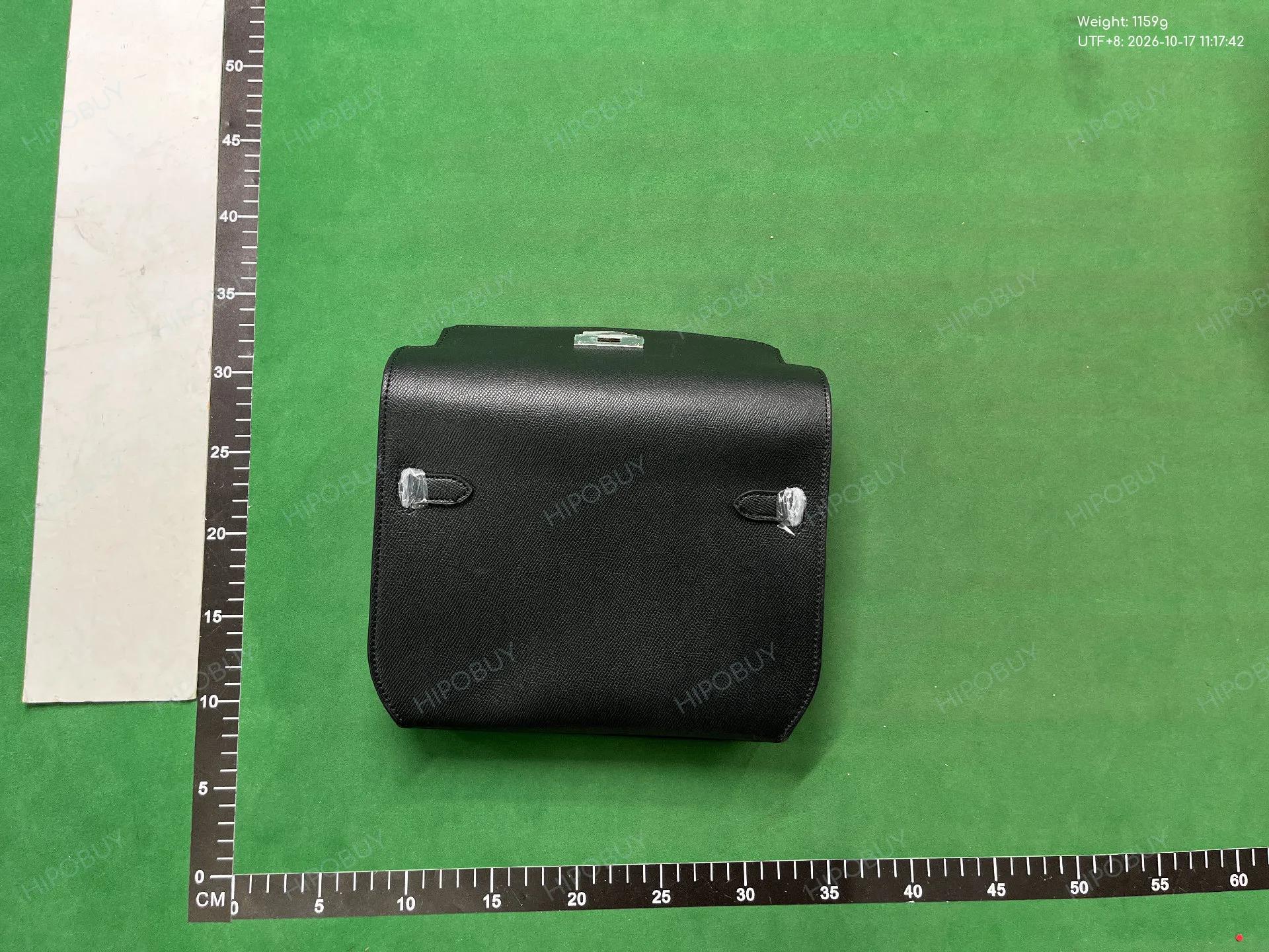 Foto QC 5 de Hermès Kelly Cut Alligator Black