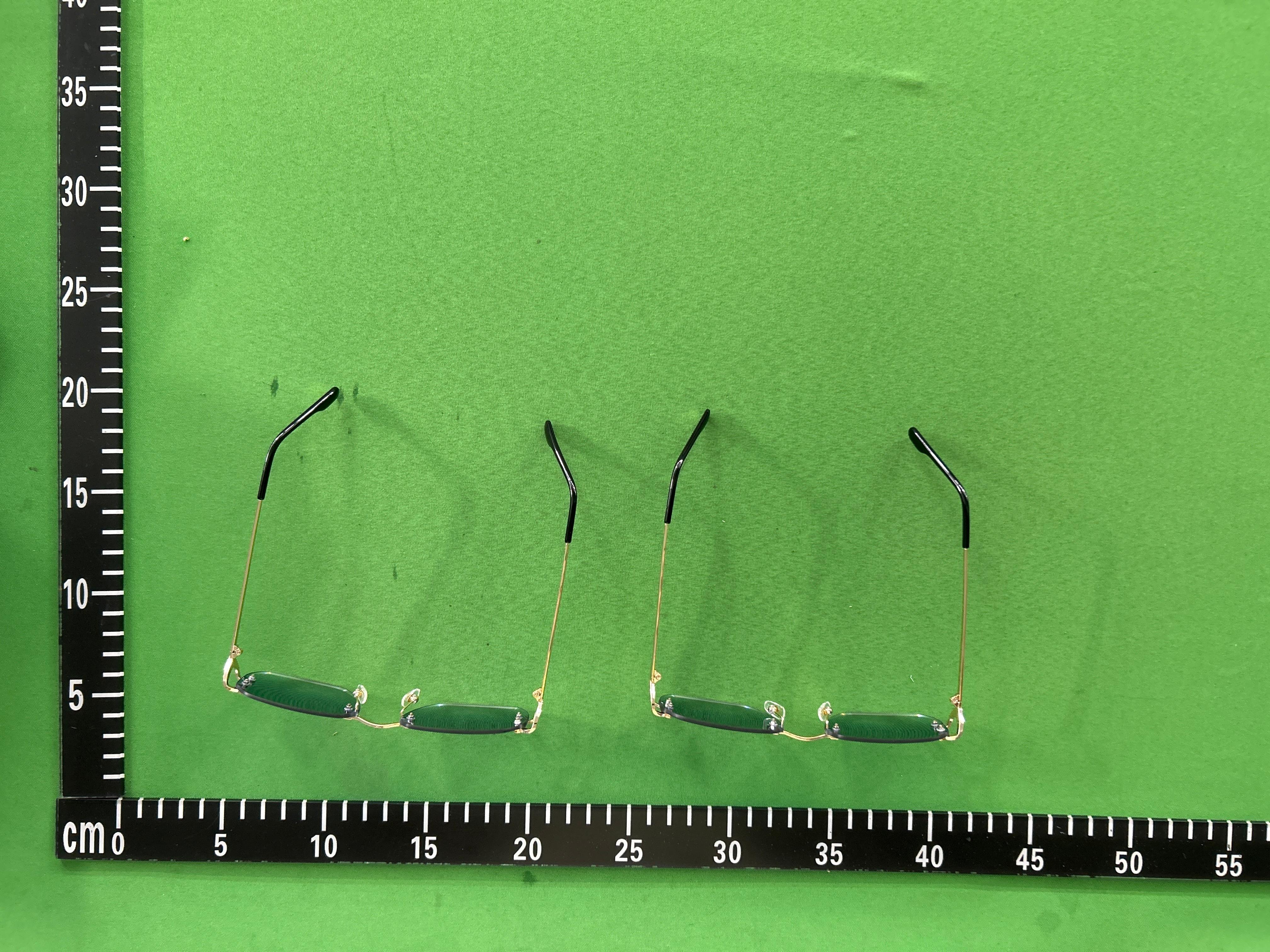 Foto QC 6 de Cartier Signature C de Cartier Rimless Geometric-Frame Metal Eyeglasses Gold Clear (CT0344O-001)