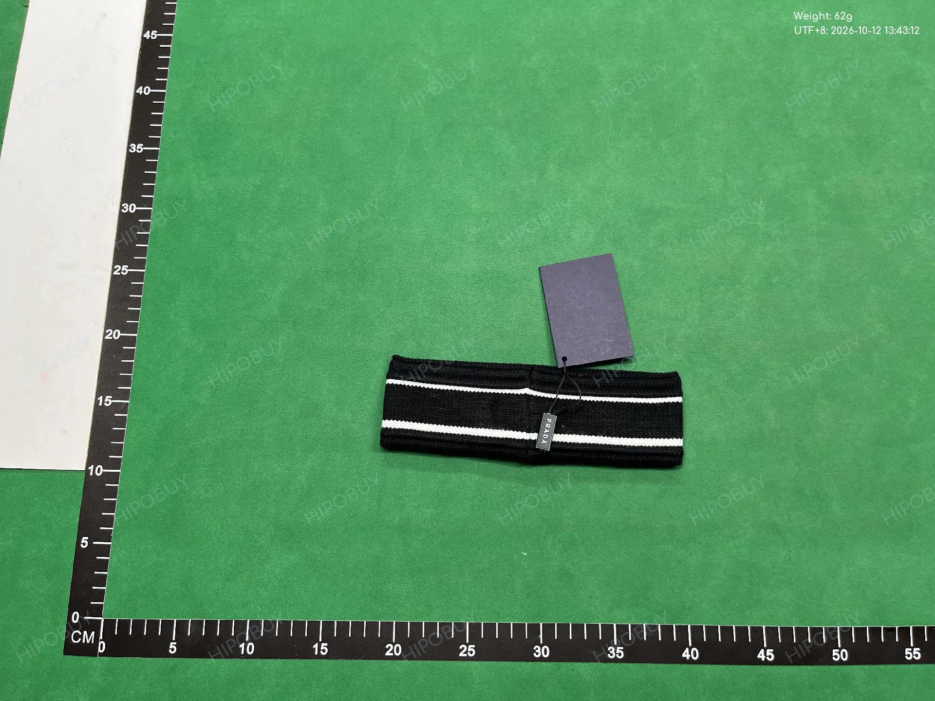 Foto QC 2 de Prada Logo Headband Grey