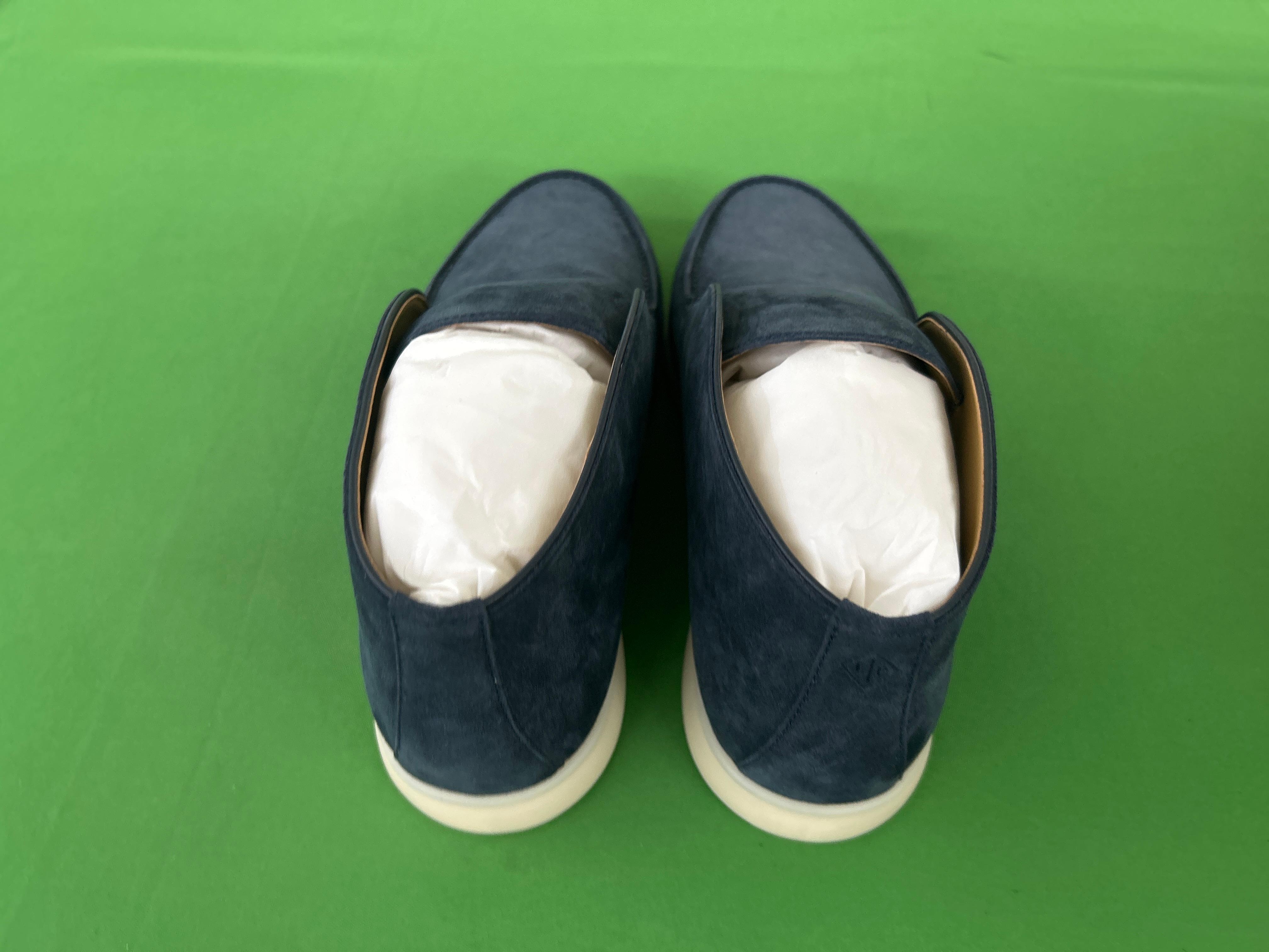 Foto QC 3 de Loro Piana Open Walk Suede Ankle Boots Navy Blue White Sole