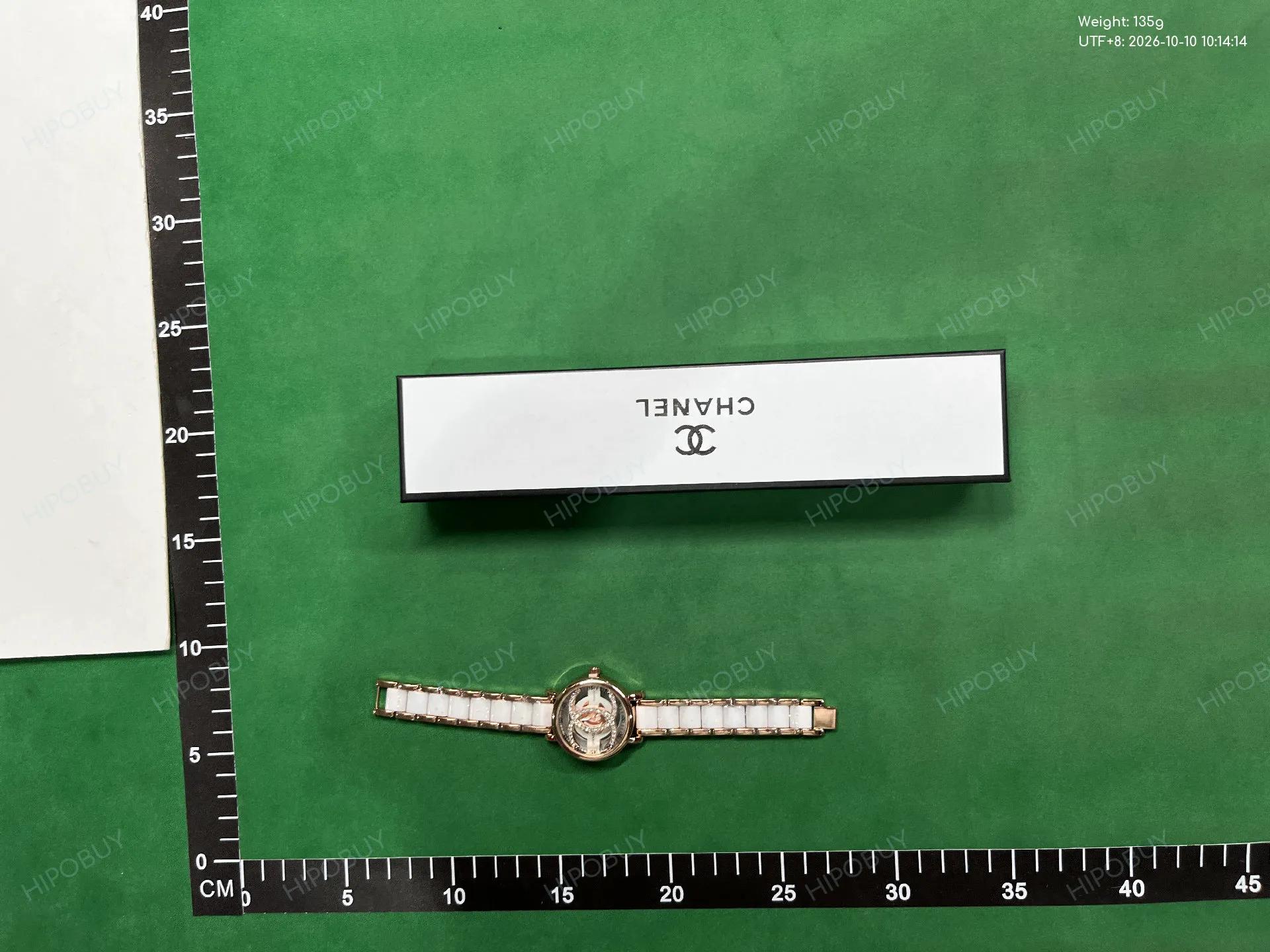 Foto QC 3 de Chanel Hollow Diamond Quartz Watch