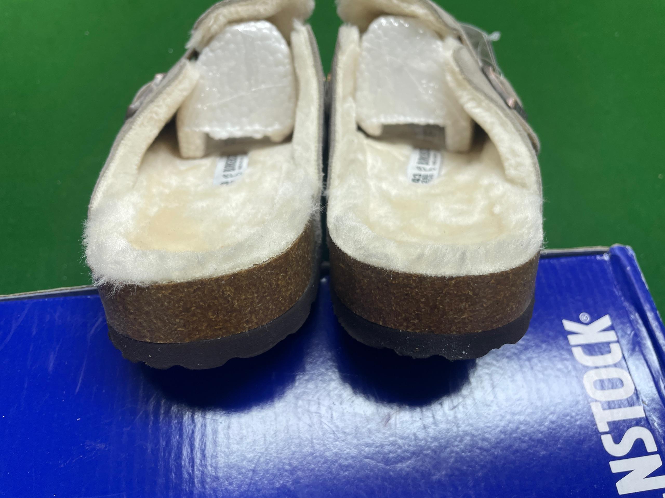 Foto QC 4 de Birkenstock Boston Shearling Taupe Suede