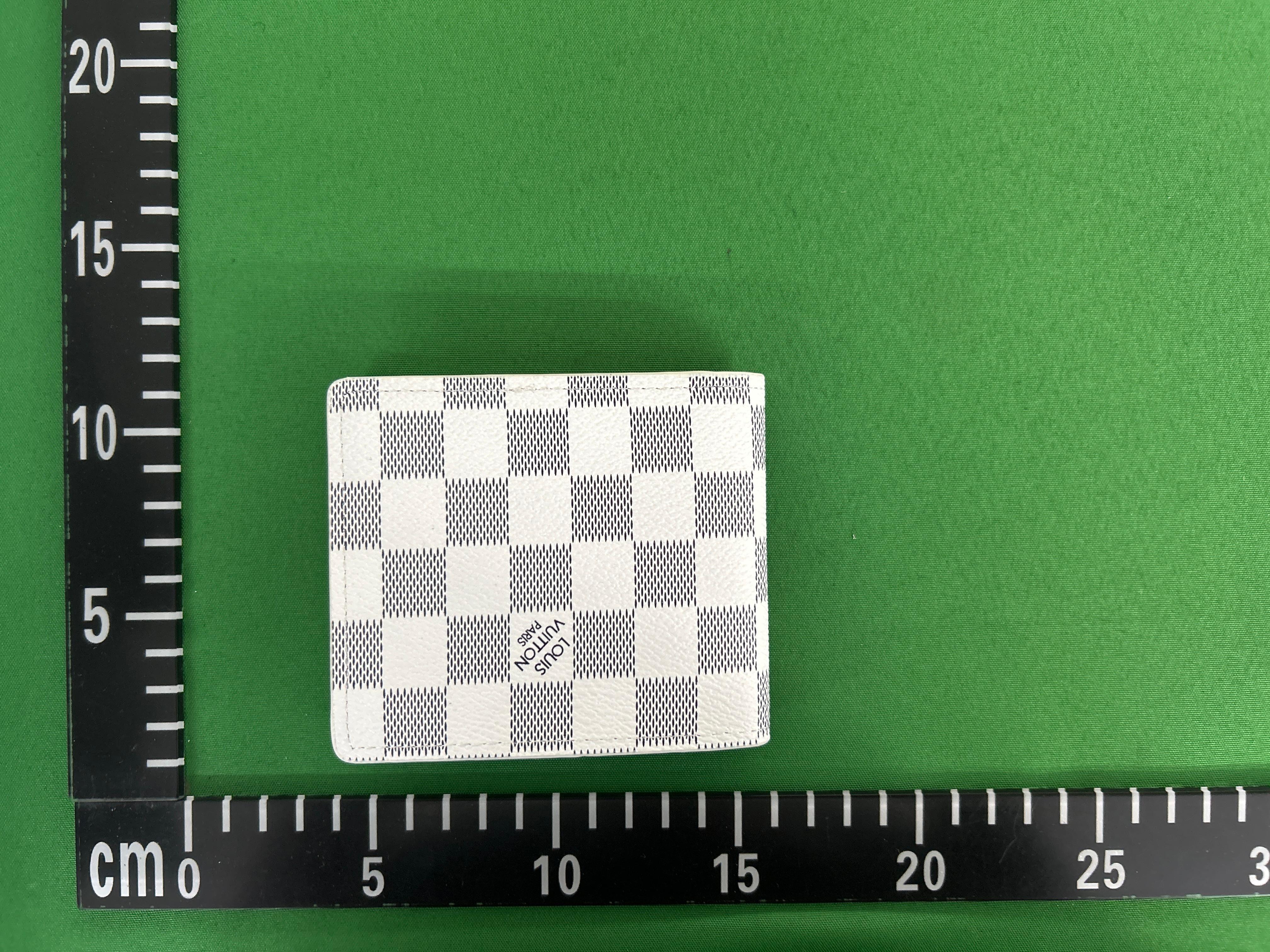 Foto QC 2 de Louis Vuitton Multiple Wallet Monogram Shadow Black