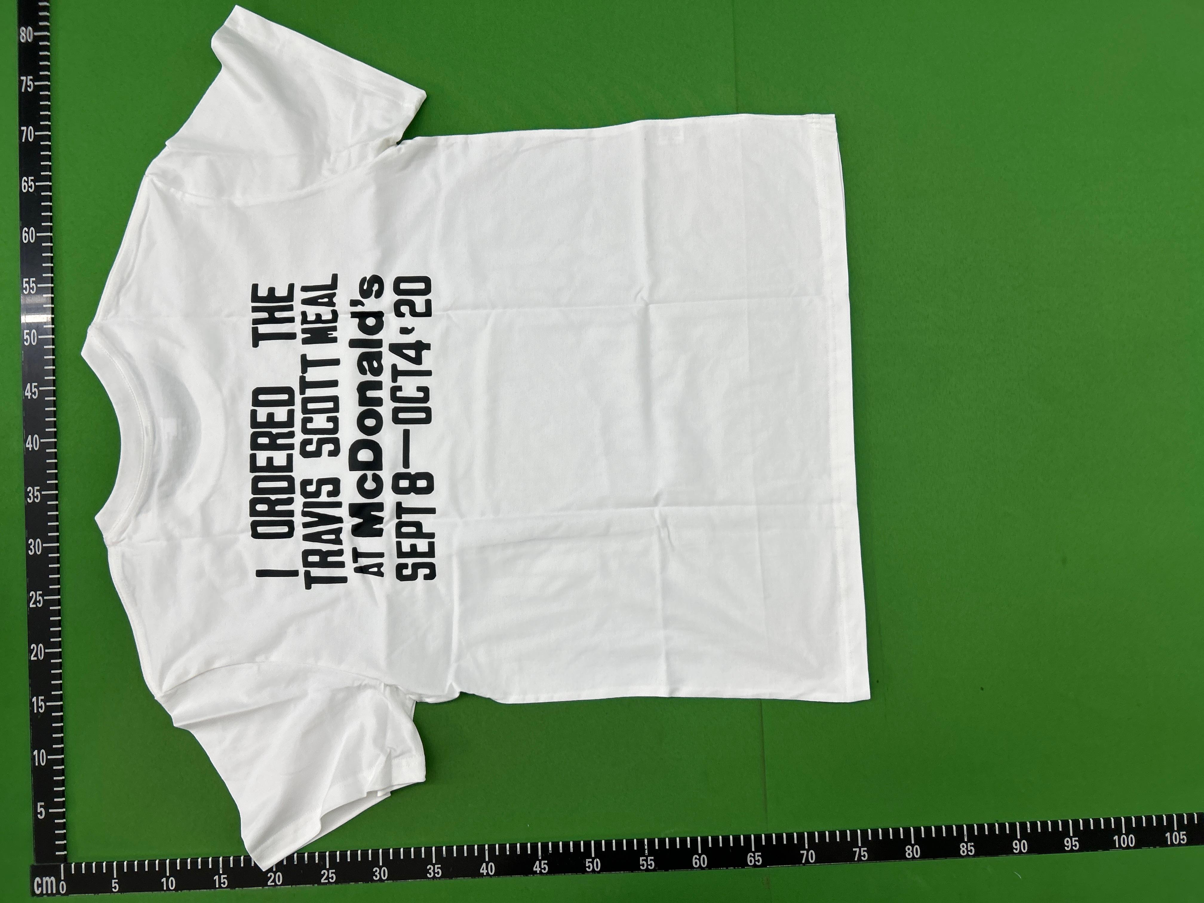Foto QC 8 de Travis Scott x McDonald's Cactus Jack T-shirt Action Figure White