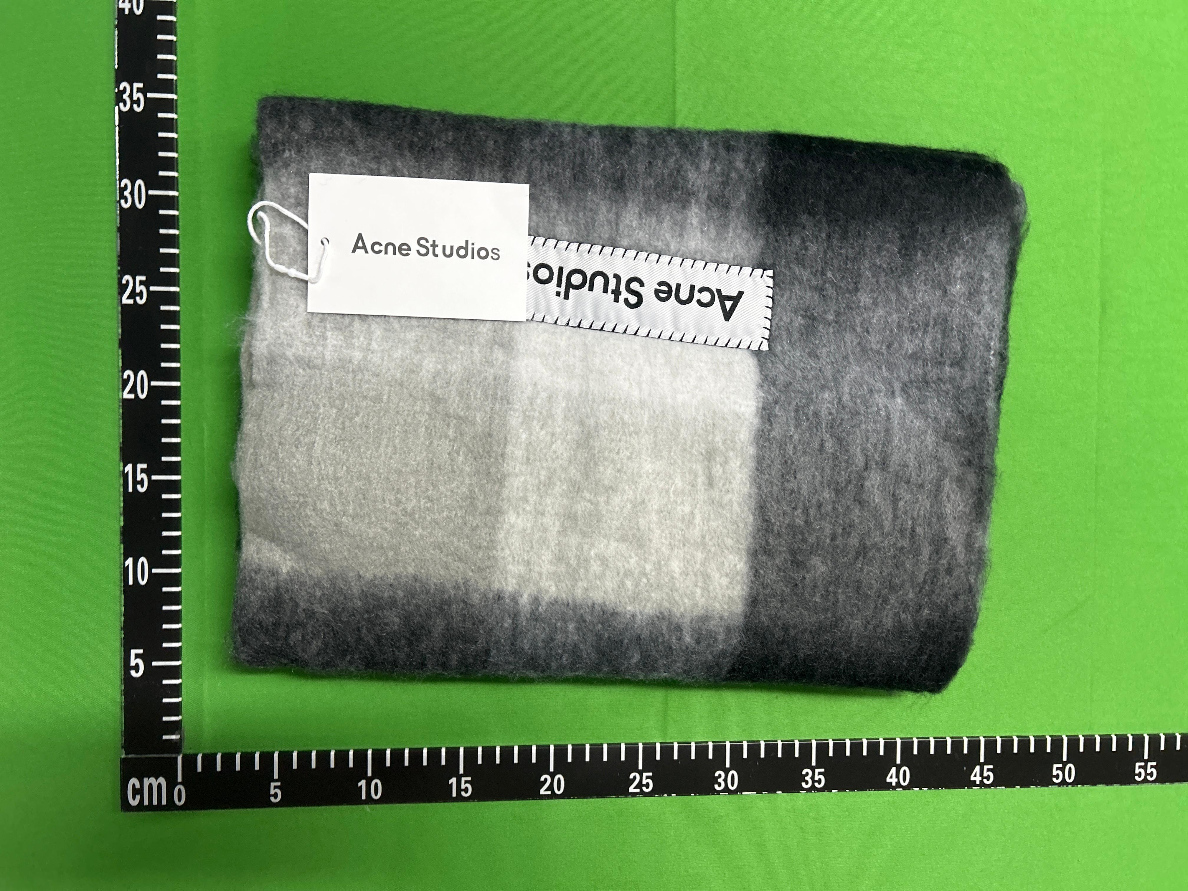 Foto QC 5 de Acne Studios Mohair Checked Scarf Chestnut brown/yellow/green