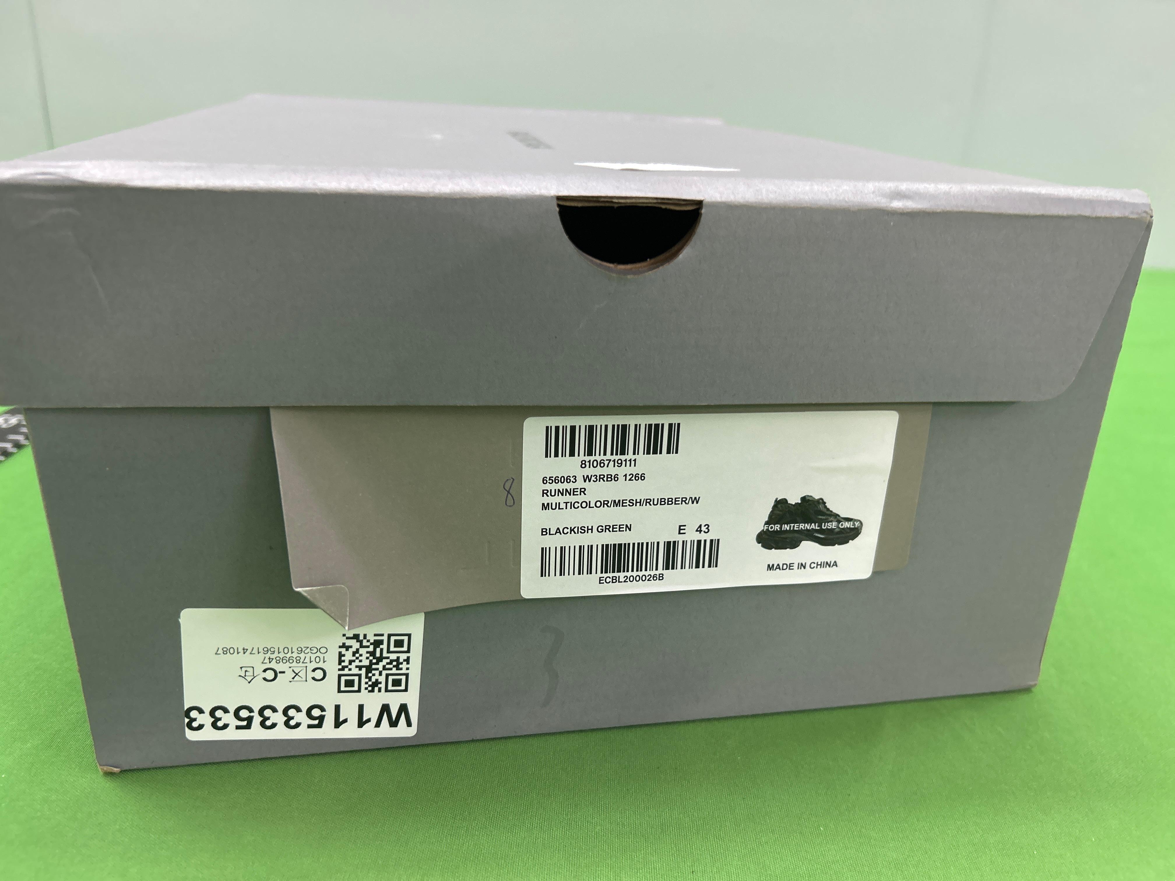 Foto QC 8 de Balenciaga Runner LED Black 853225 WRNLD 1000