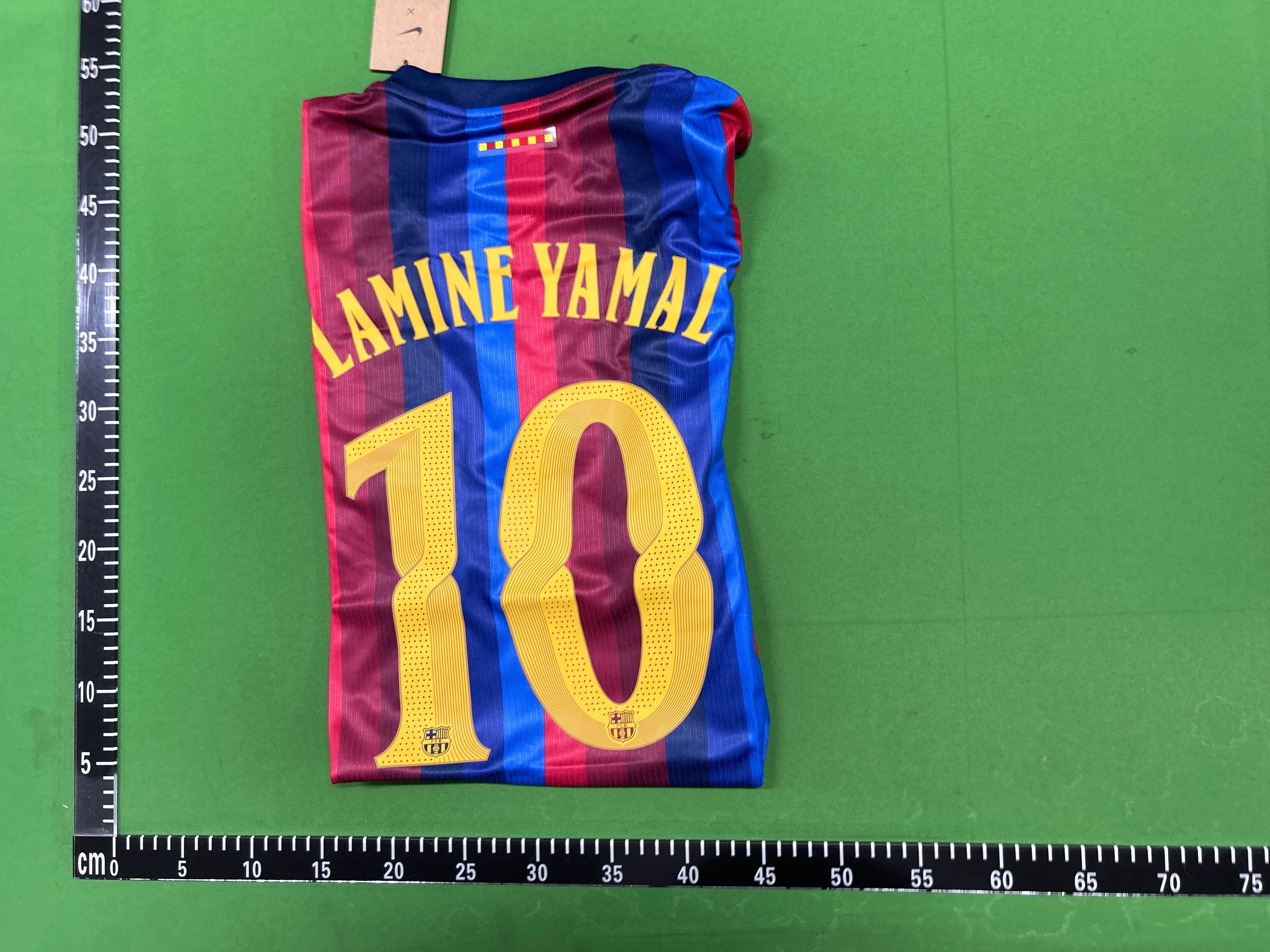 Foto QC 5 de Kobe Bryant x Nike x FC Barcelona 2026/27 Away Jersey Field Purple/Metallic Gold