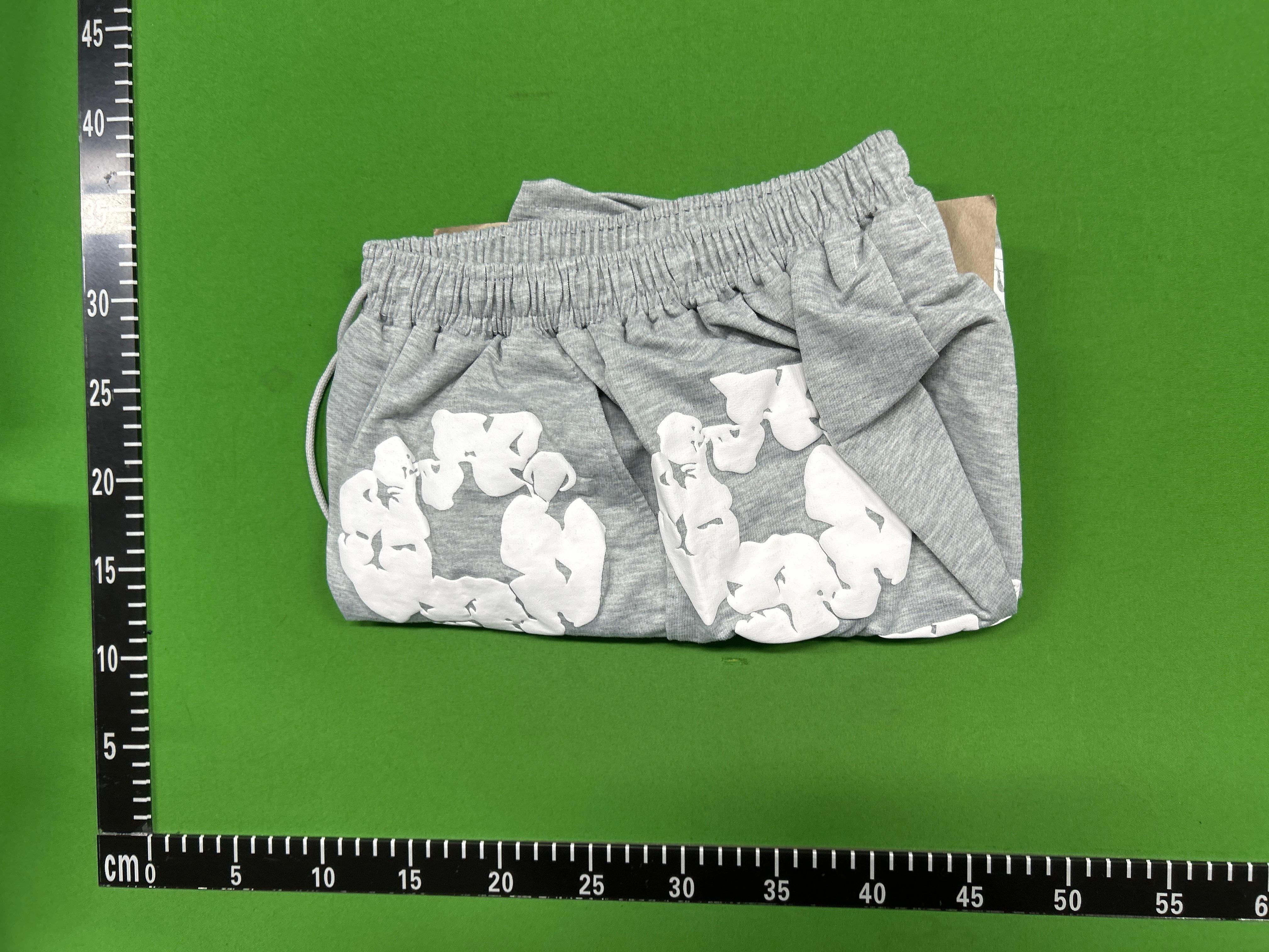 Foto QC 4 de Denim Tears Sweat Shorts Cotton Wreath Loose Grey